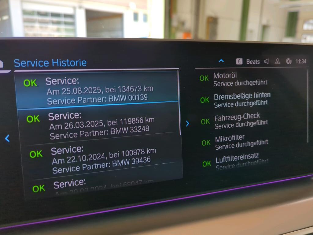 BMW 530e Touring NAVI LED SHZ vc AHK 10