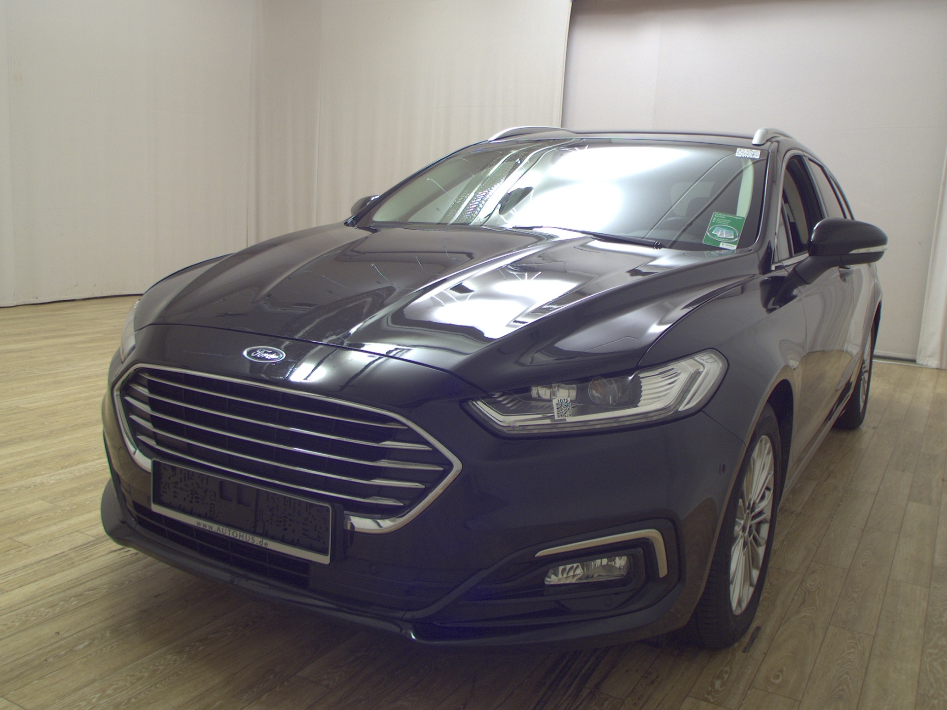 Ford Mondeo Turnier 2.0 EB Titanium Navi LED Shz Sound RFK 2
