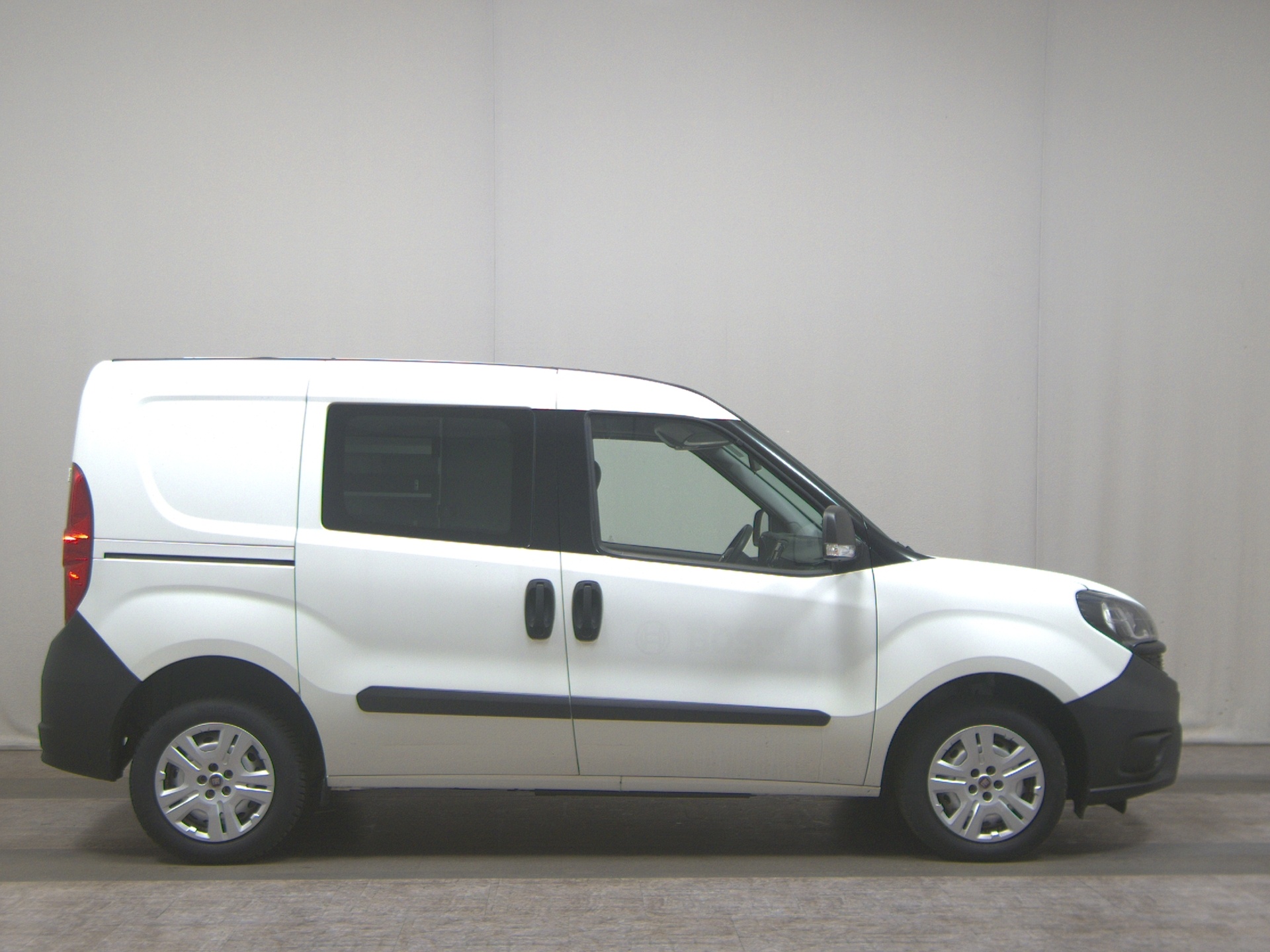 Fiat Doblo Cargo 1.3 Multijet Regale PDC BT USB Klima