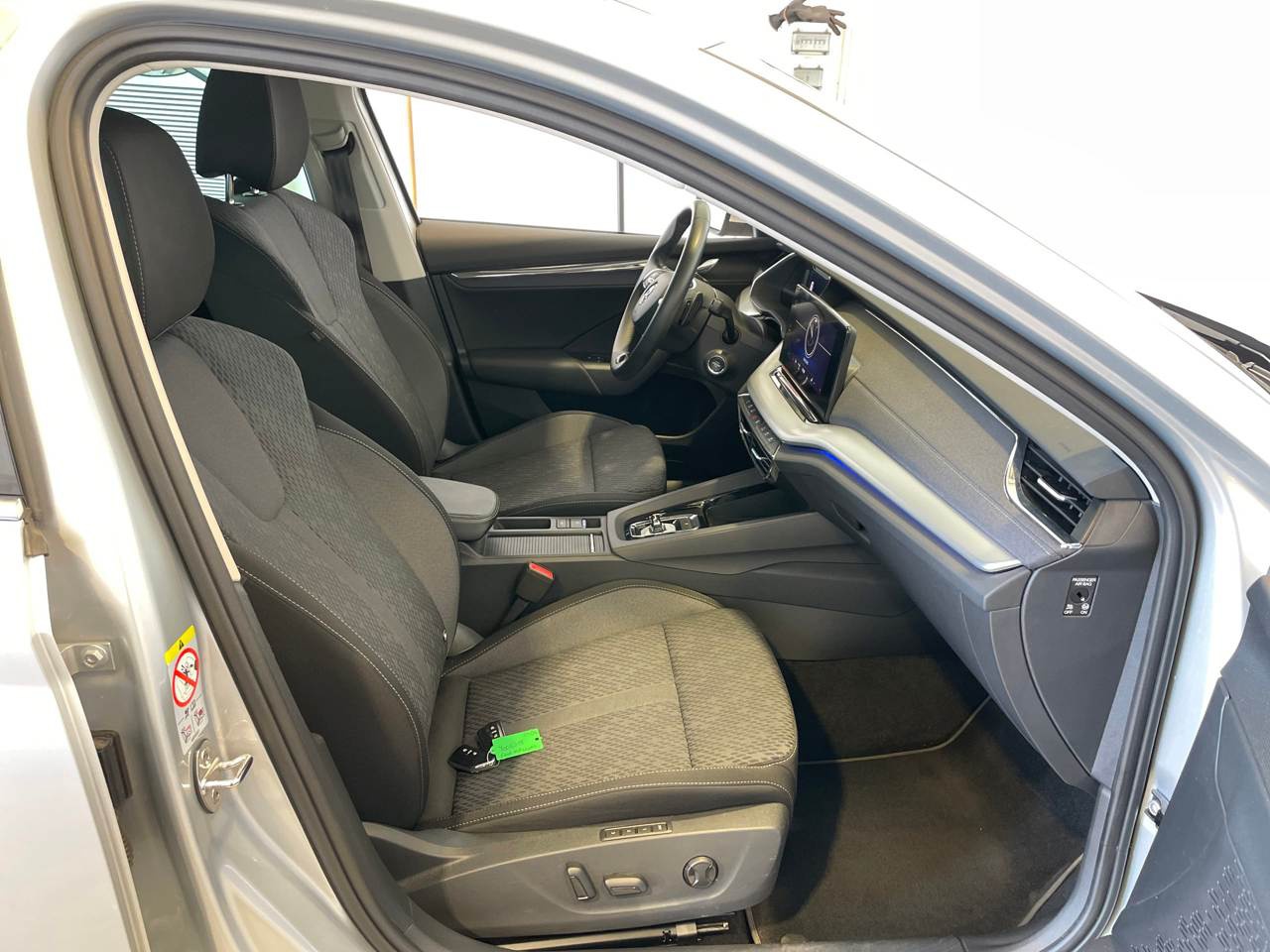 Skoda Octavia Kombi 2.0 TDI Style NAVI LED SHZ HUD PDC 7