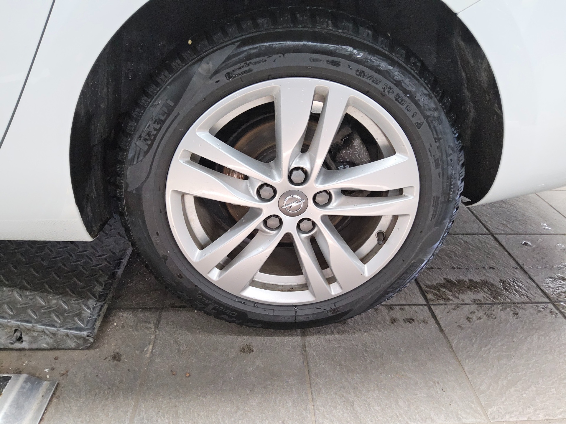 Opel Astra ST 1.5 D Business Ed. Navi LED AHK RFK PDC 10