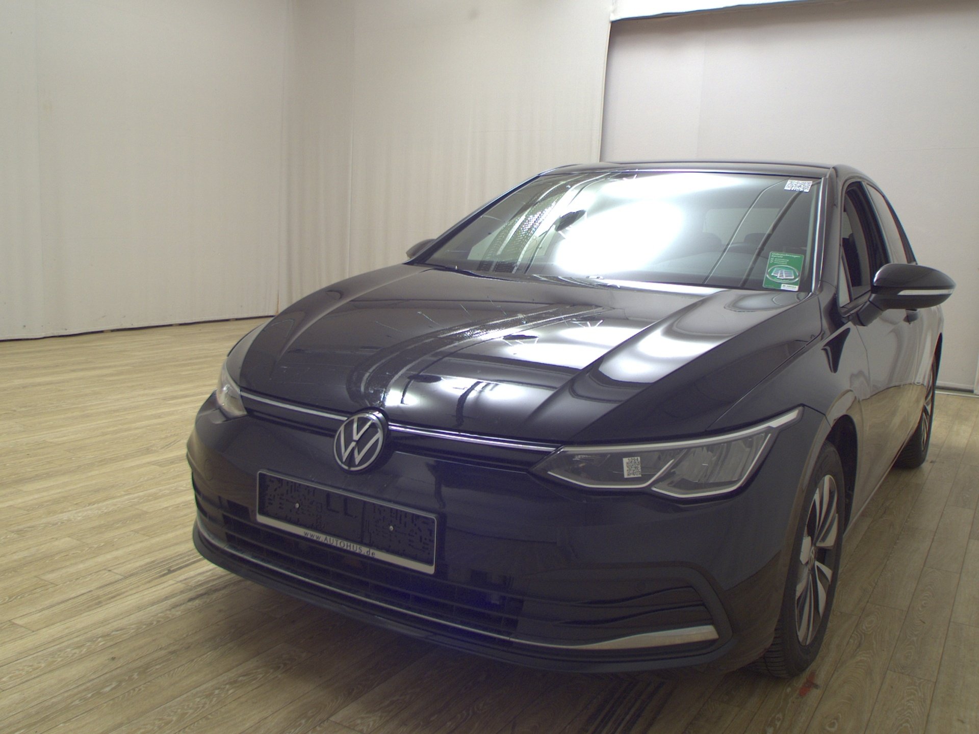 Volkswagen Golf-8 2.0 TDI Move Navi LED AHK AID ACC RFK 2