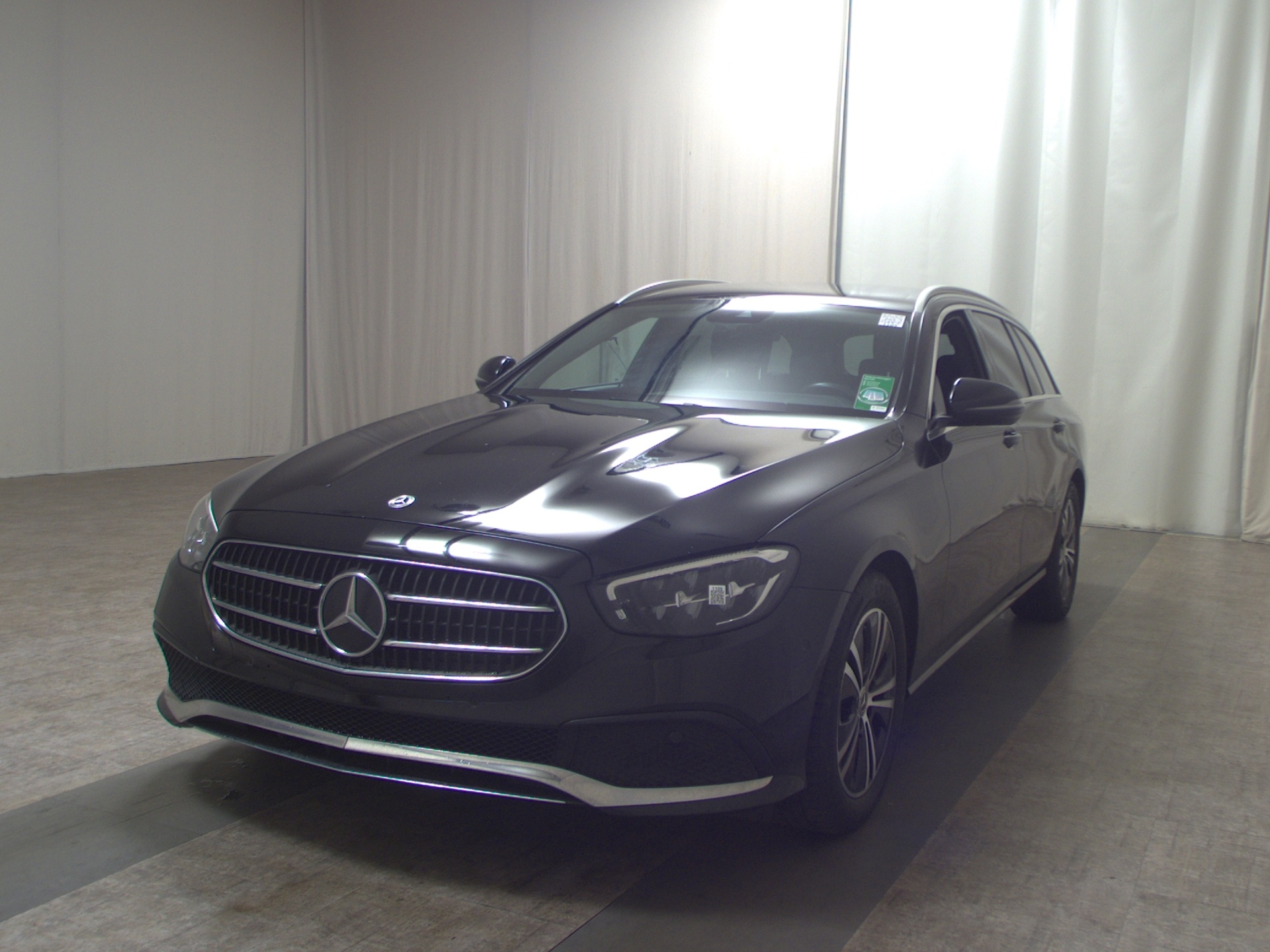 Mercedes-Benz E 220 T d Avantgarde T-Leder Navi LED RfK AHK 2