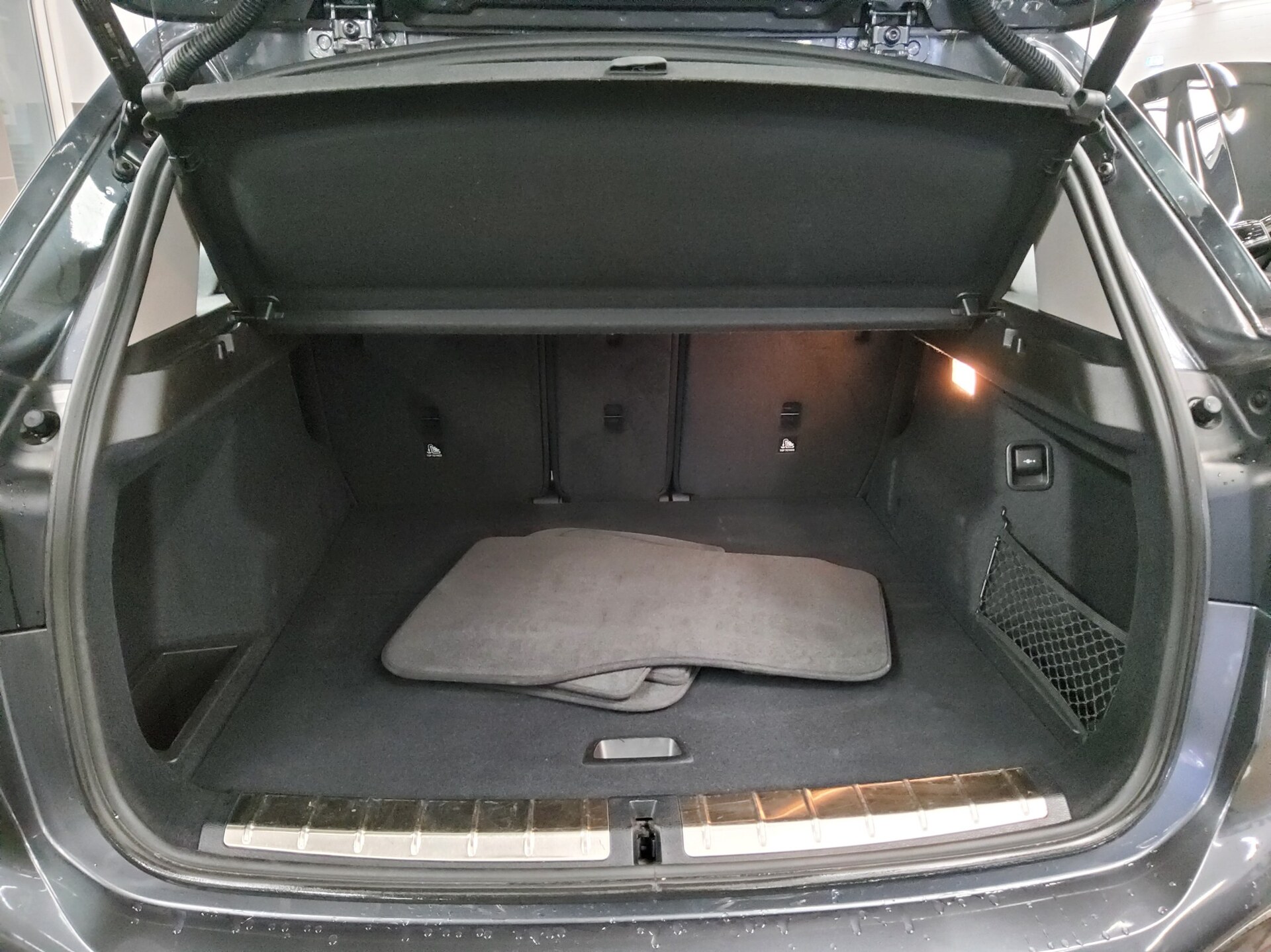 BMW X1 sDrive18d Advantage Navi Leder H-K Sound PDC 11