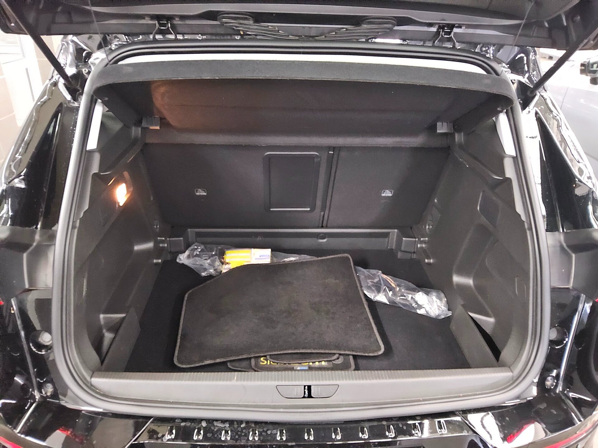 Opel Grandland X 1.5 D GS Line T-Leder LED DAB RFK 12