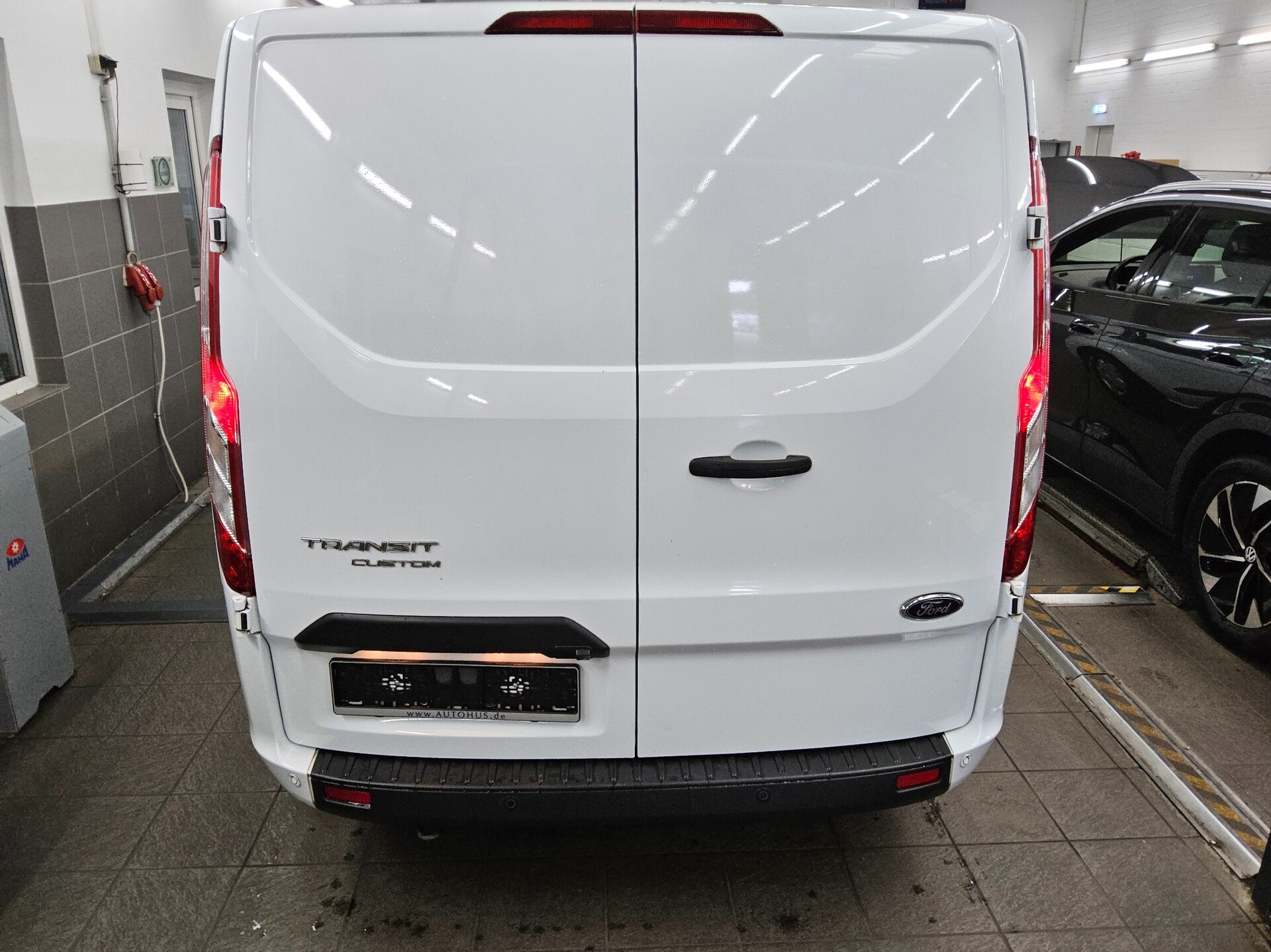 Ford Transit Custom 2.0 TDCi Trend Navi RFK Shz 10