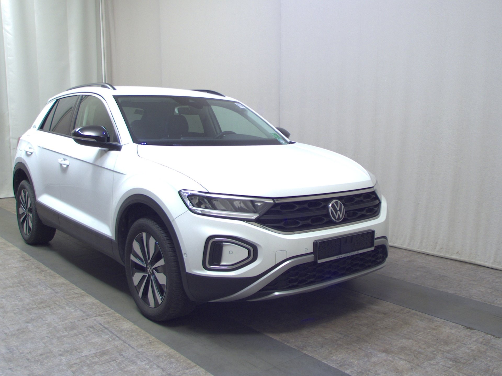 Volkswagen T-Roc 1.0 TSI Navi LED AID ACC Spur PDC SHZ 3