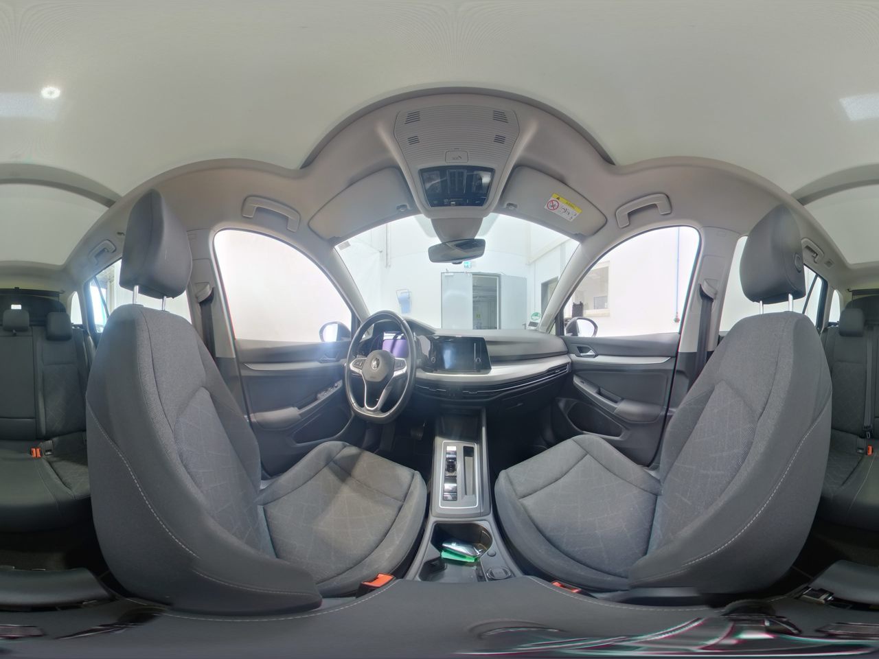 Volkswagen Golf-8 Var. 2.0 TDI Life KLIMAAUT LED PANO SHZ PDC 7