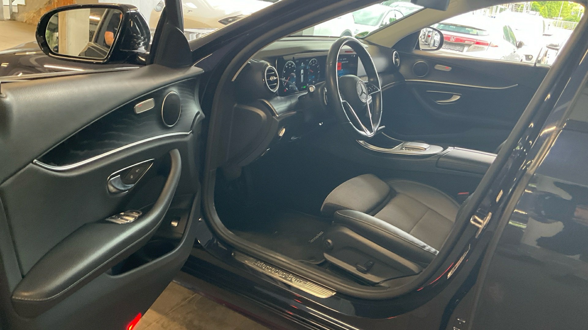 Mercedes-Benz E 300 T de NAVI KLIMAAUT LED PANO SHZ 6