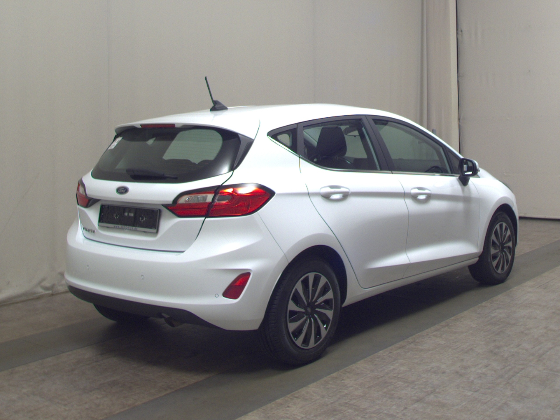 Ford Fiesta 1.1 Titanium Navi Shz PDC 4