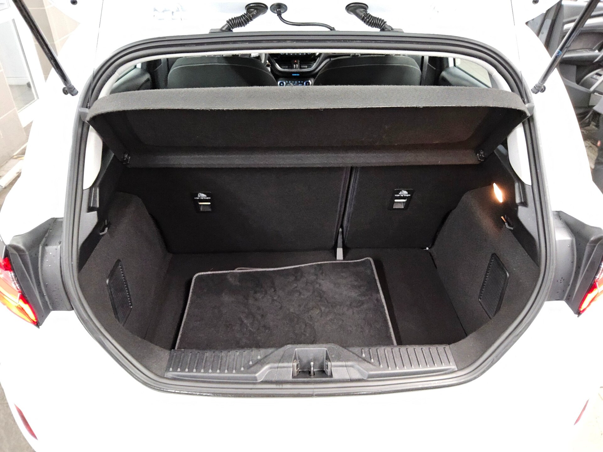 Ford Fiesta 1.1 Titanium Navi Shz PDC 11