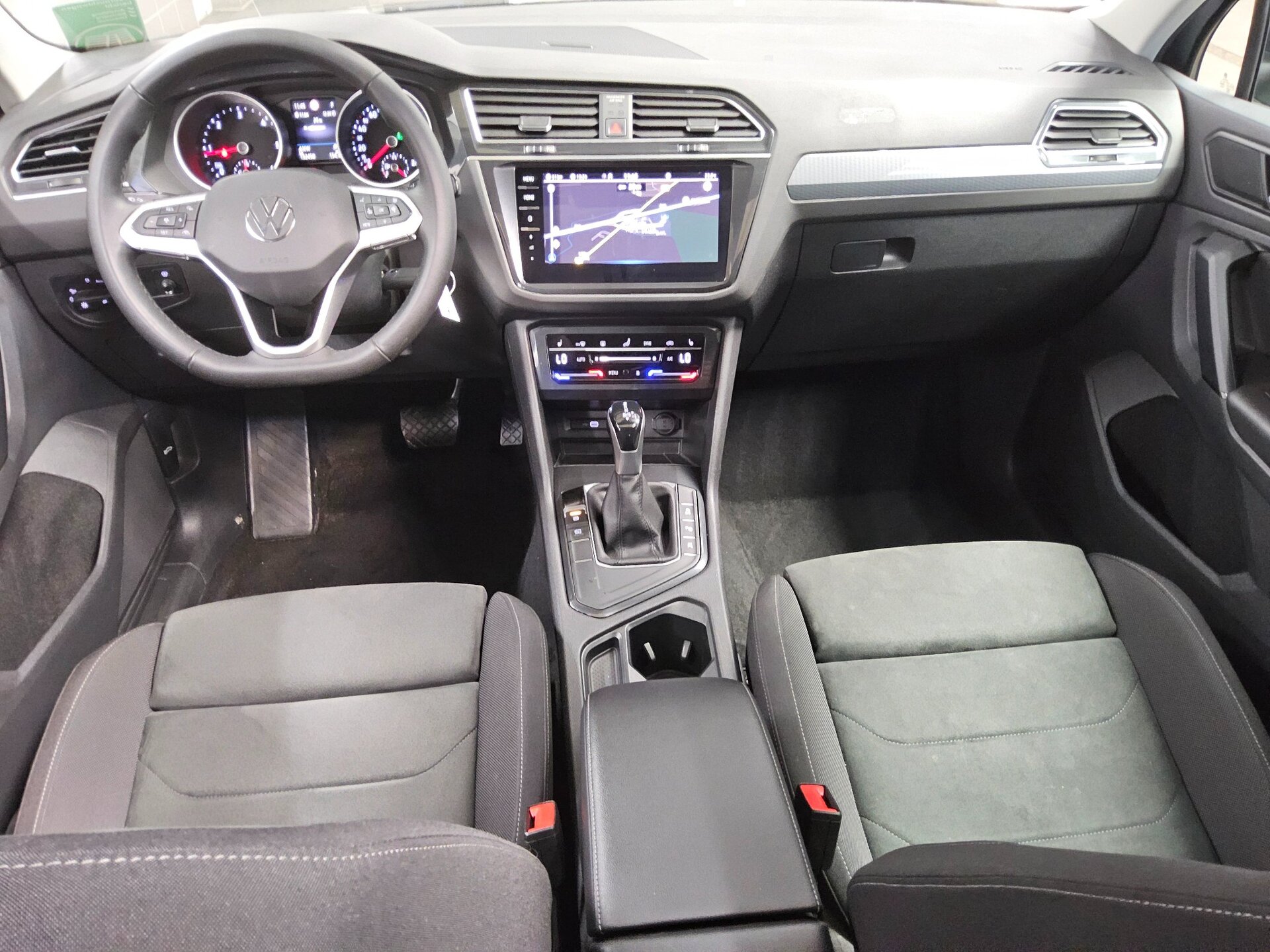 Volkswagen Tiguan 2.0 TDI Life Navi Matrix HuD Pano RfK 5