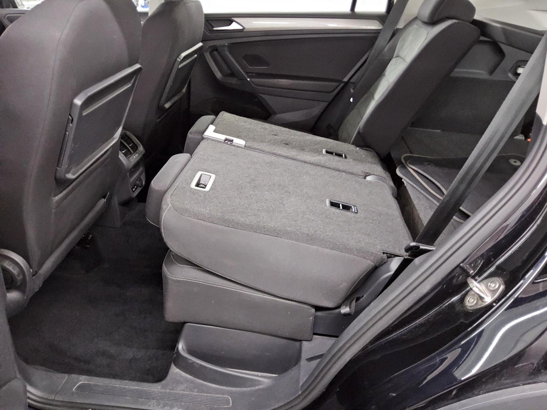 Volkswagen Tiguan 2.0 TDI 4M Comf. Navi AID RFK ACC Massage 13