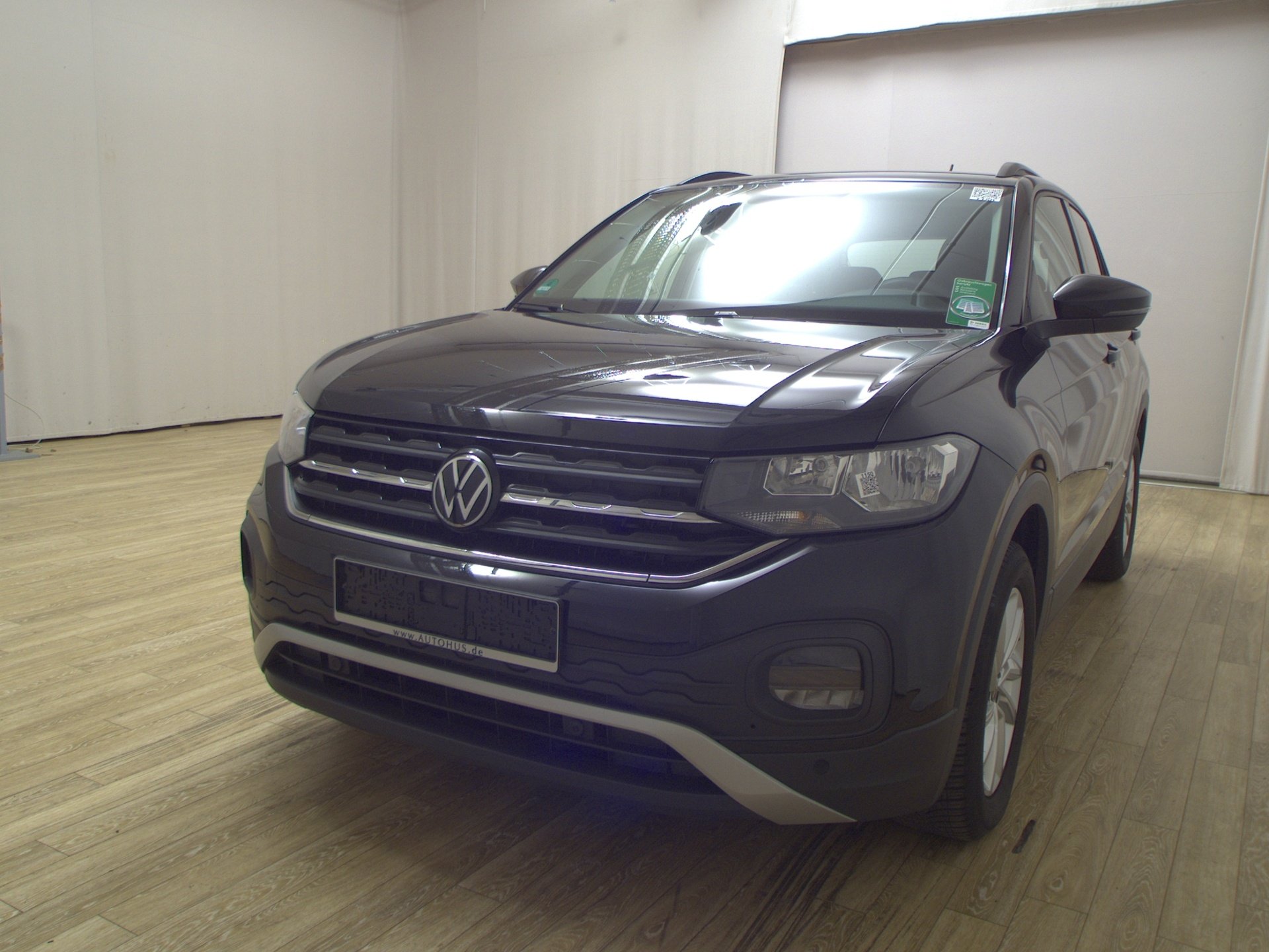 Volkswagen T-Cross 1.0 TSI Life Navi AID PDC ACC 2