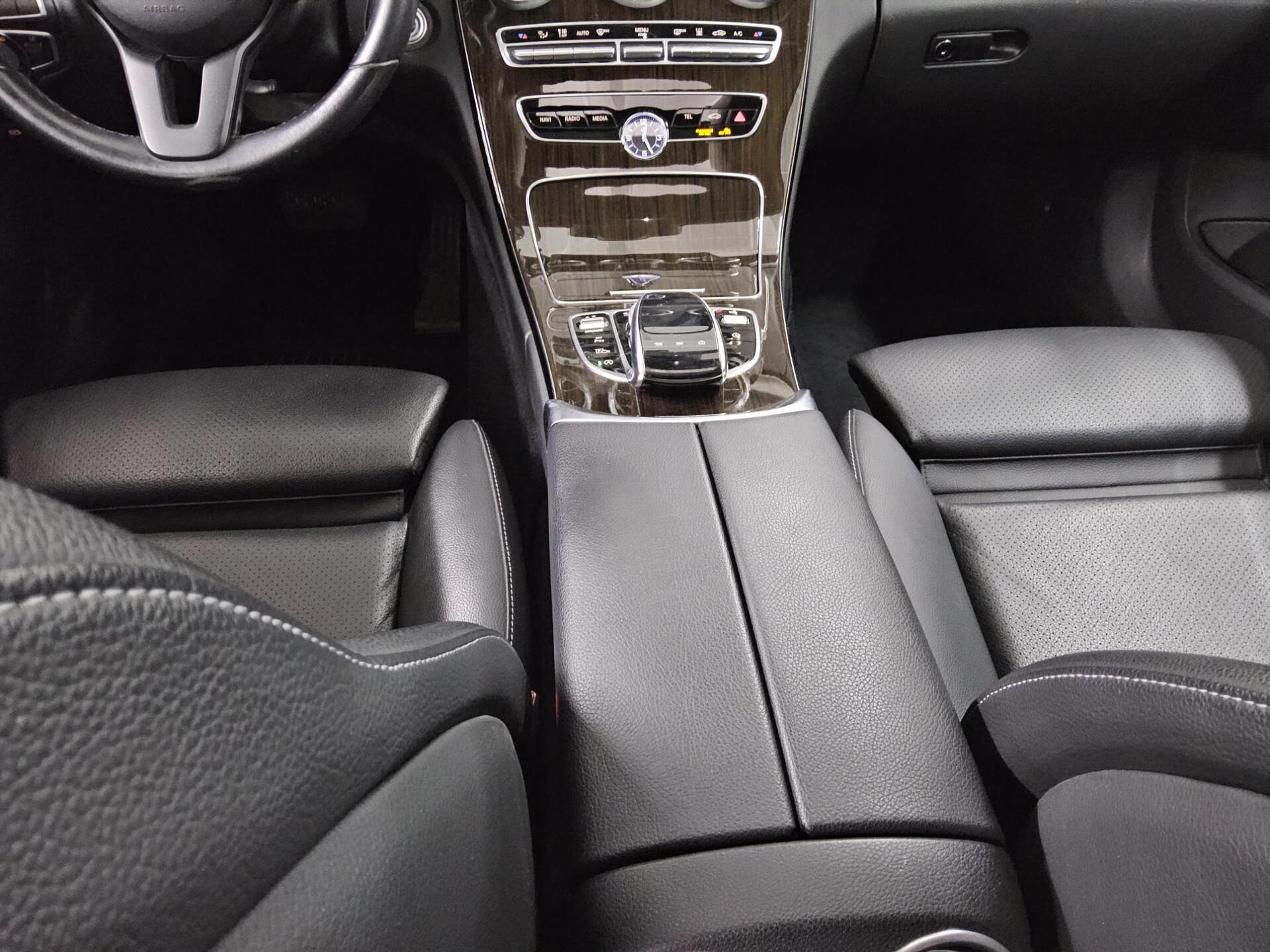 Mercedes-Benz C 220 T d Navi LED Leder Shz Pano el.Heck AHK RFK 6