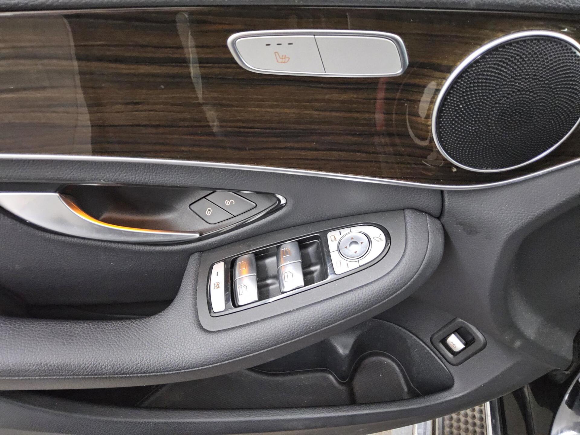 Mercedes-Benz C 220 T d Navi LED Leder Shz Pano el.Heck AHK RFK 9