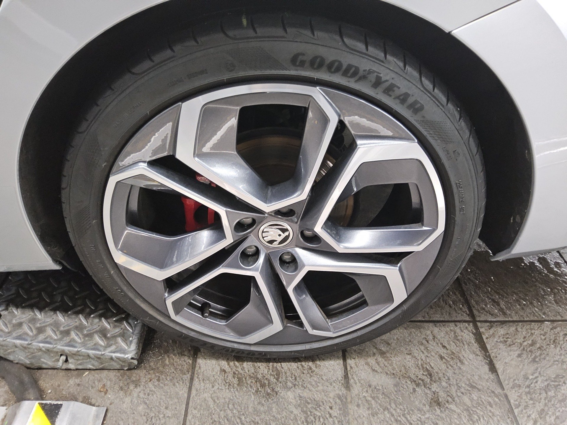 Skoda Octavia Kombi 2.0 TDI RS Plus Navi Matrix vc HuD 11