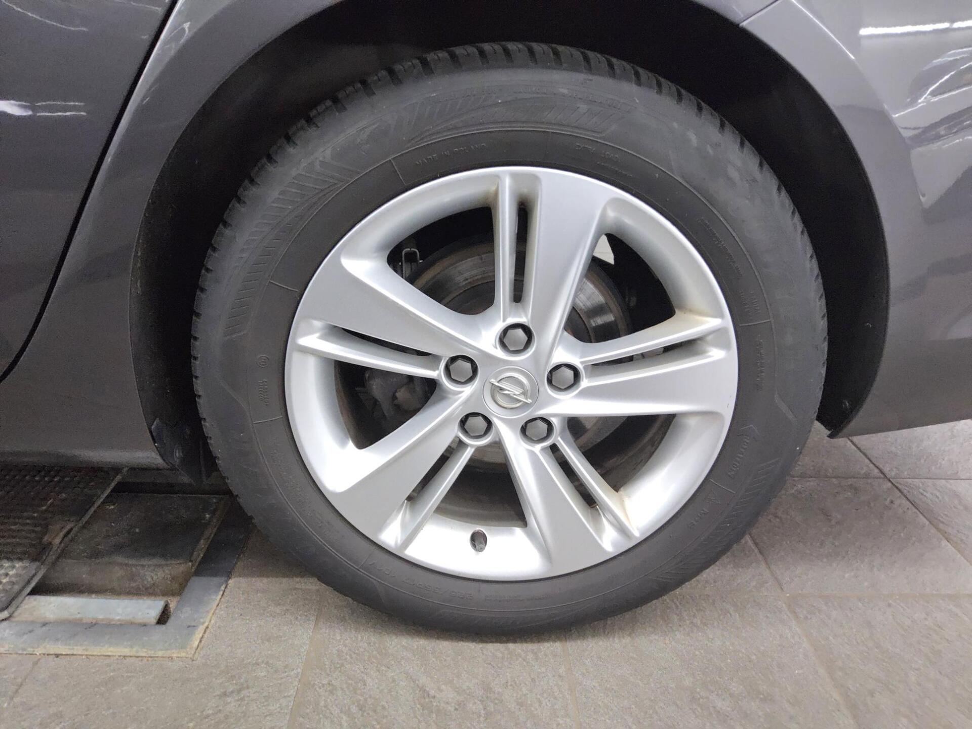 Opel Insignia ST 1.5 D Business Ed. Navi LED RFK 10
