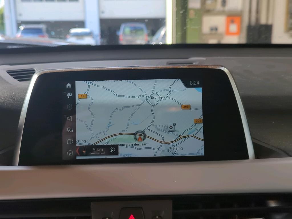 BMW X1 sDrive18d Advantage NAVI LED SHZ PDC KAMERA 10