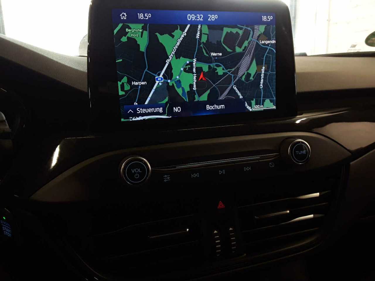 Ford Focus Turnier 2.0 EB ST-Line NAVI KLIMAAUT LED SPORTSITZE SHZ 9