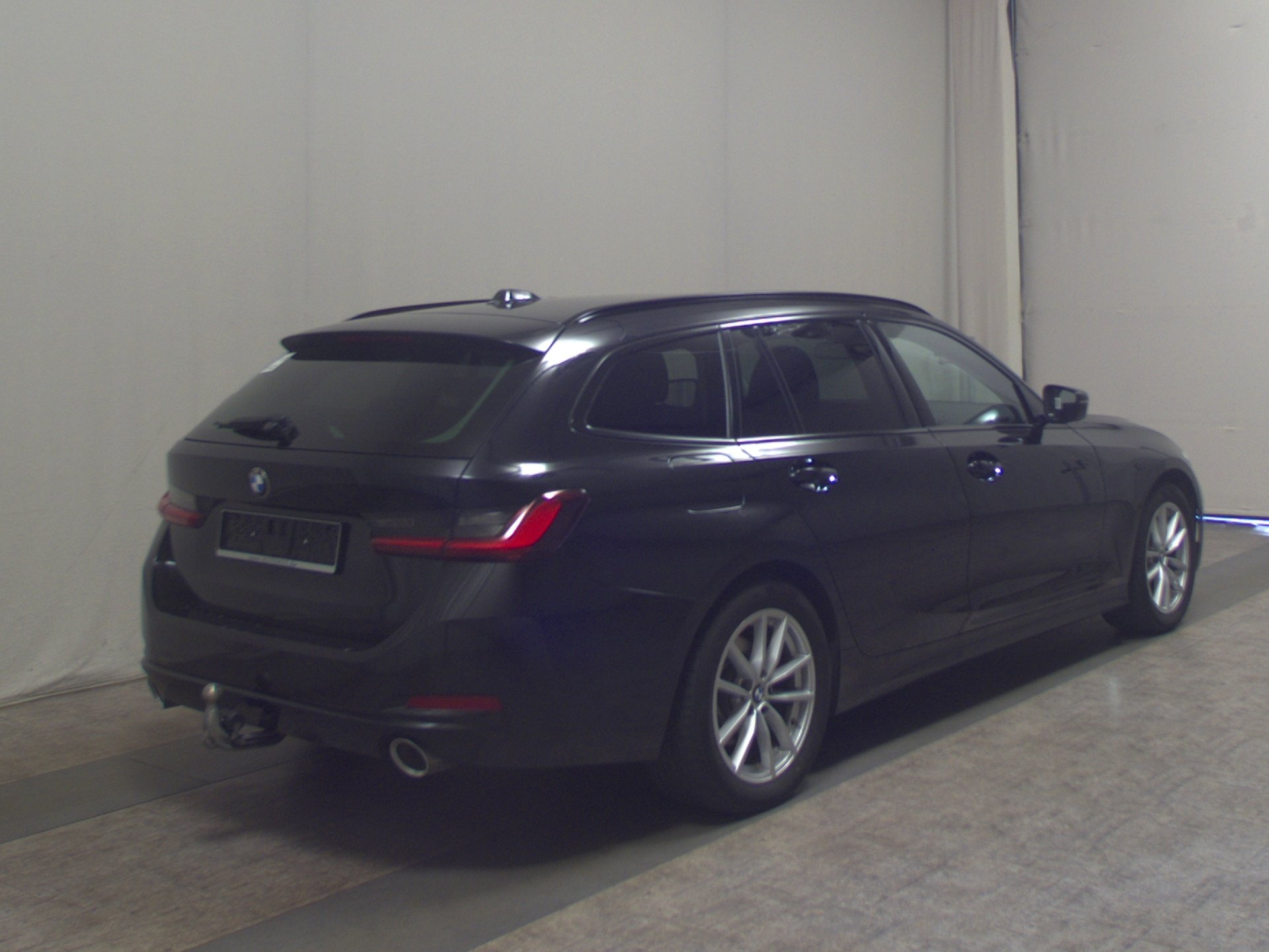 BMW 320dA Touring Navi LED HiFi AHK PDC Shz Tempomat 4