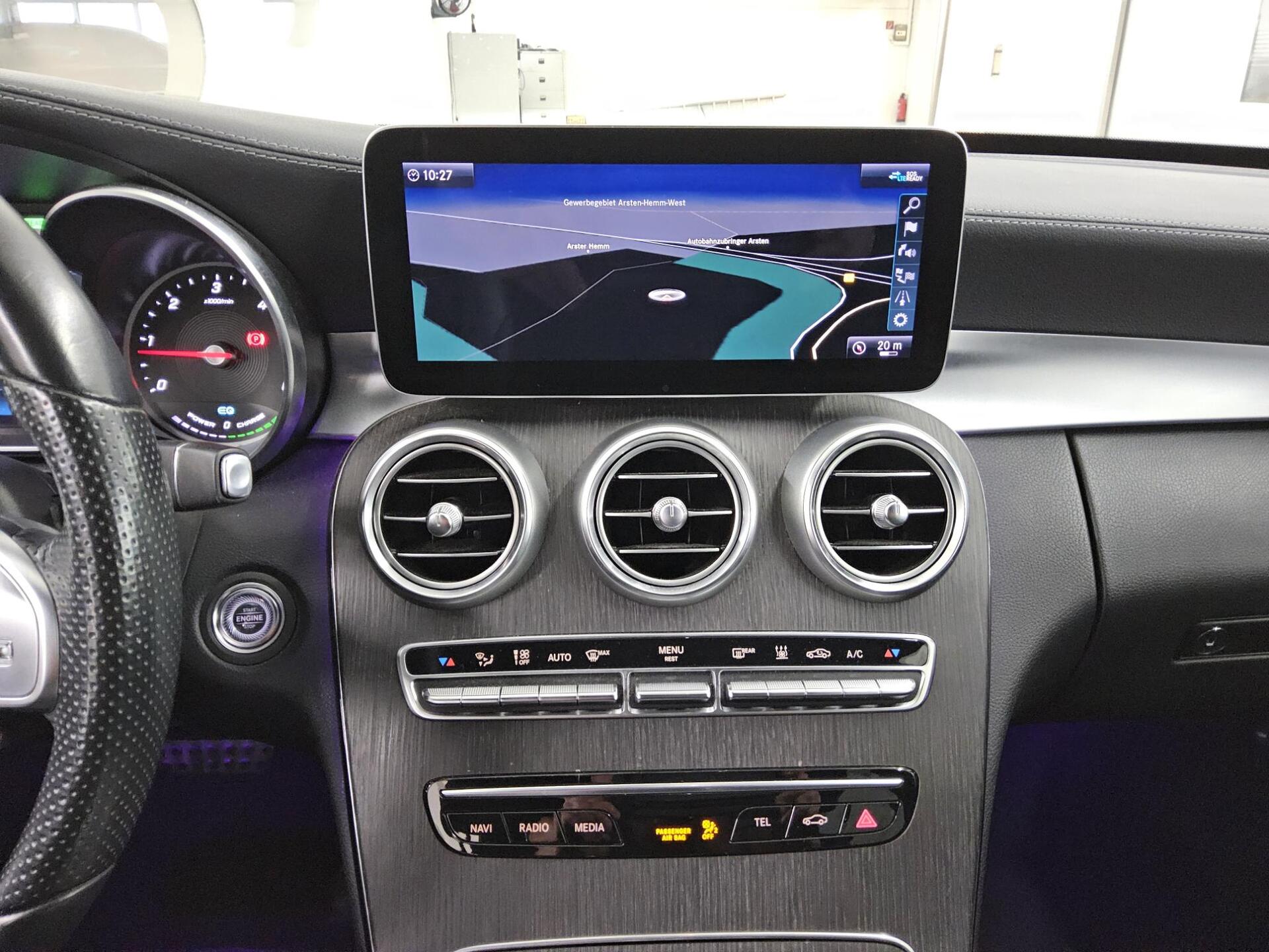 Mercedes-Benz C 300 de AMG-Line Navi LED Shz PDC 7