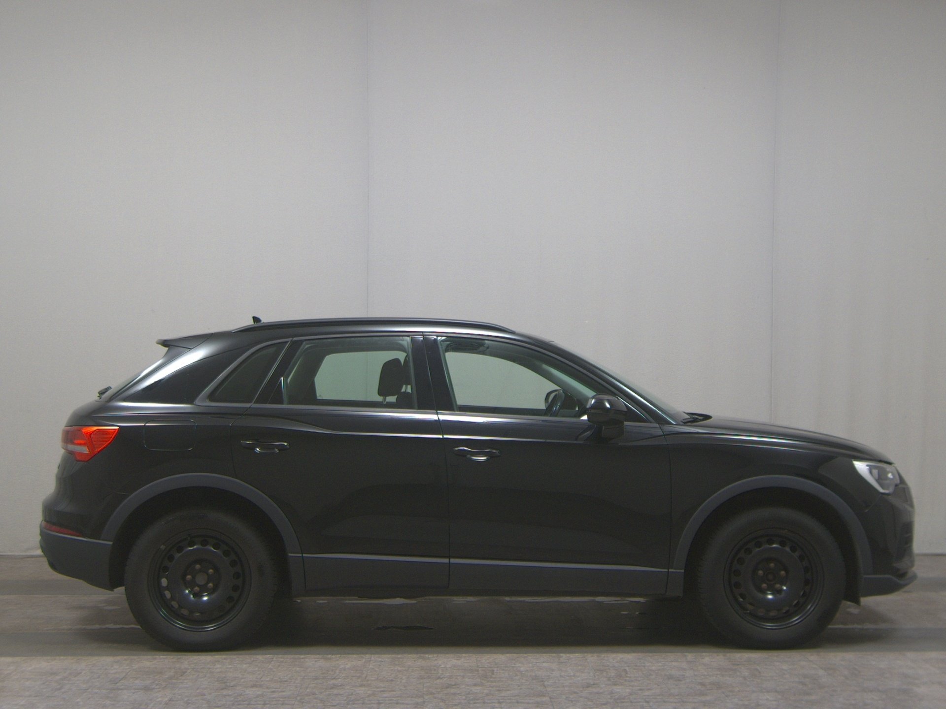 Audi Q3 35 TFSI Navi vc LED ACC PDC SHZ