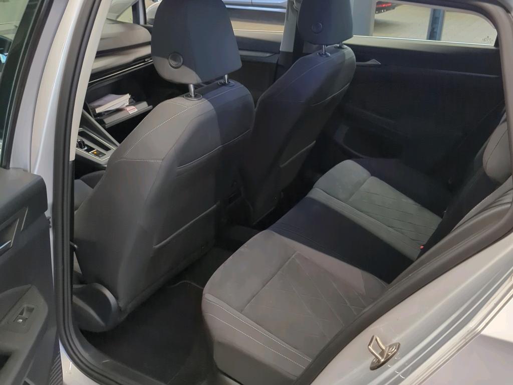 Volkswagen Golf-8 Var. 2.0 TDI Style Navi LED DC Memory 8