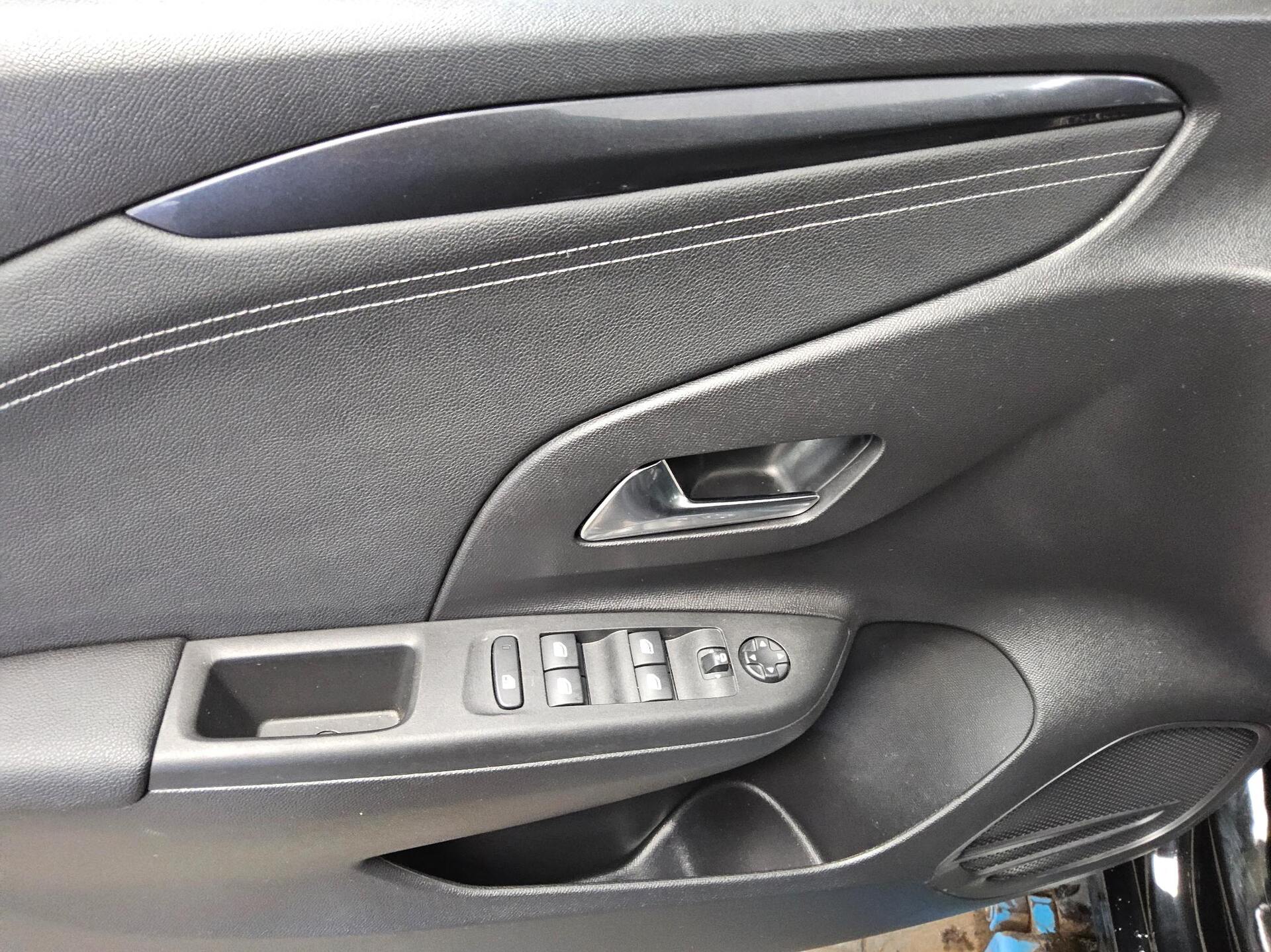 Opel Corsa 1.2 Turbo GS Line T-Leder Navi LED RFK Shz 10
