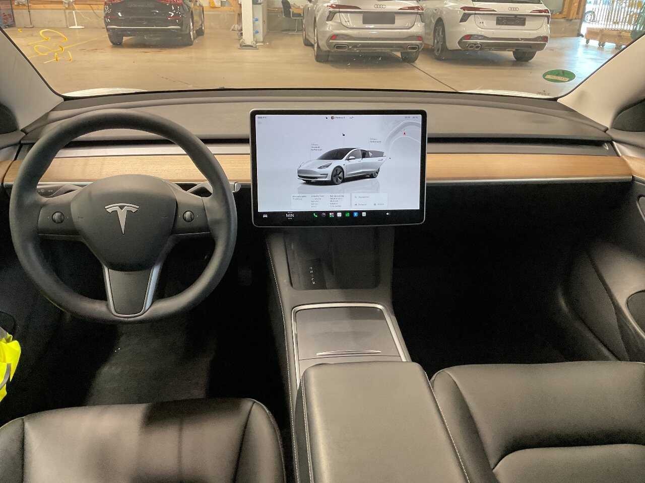 Tesla Model 3 KLIMA LED PANO SHZ KAMERA 5