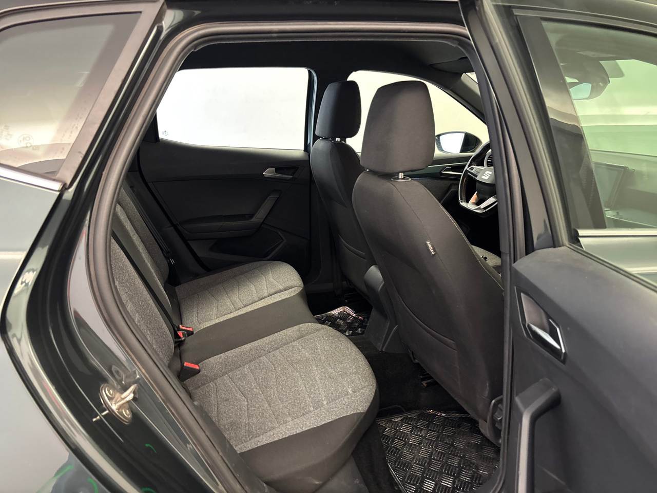 Seat Arona 1.0 TSI Xperience Navi LED PDC SHZ 7
