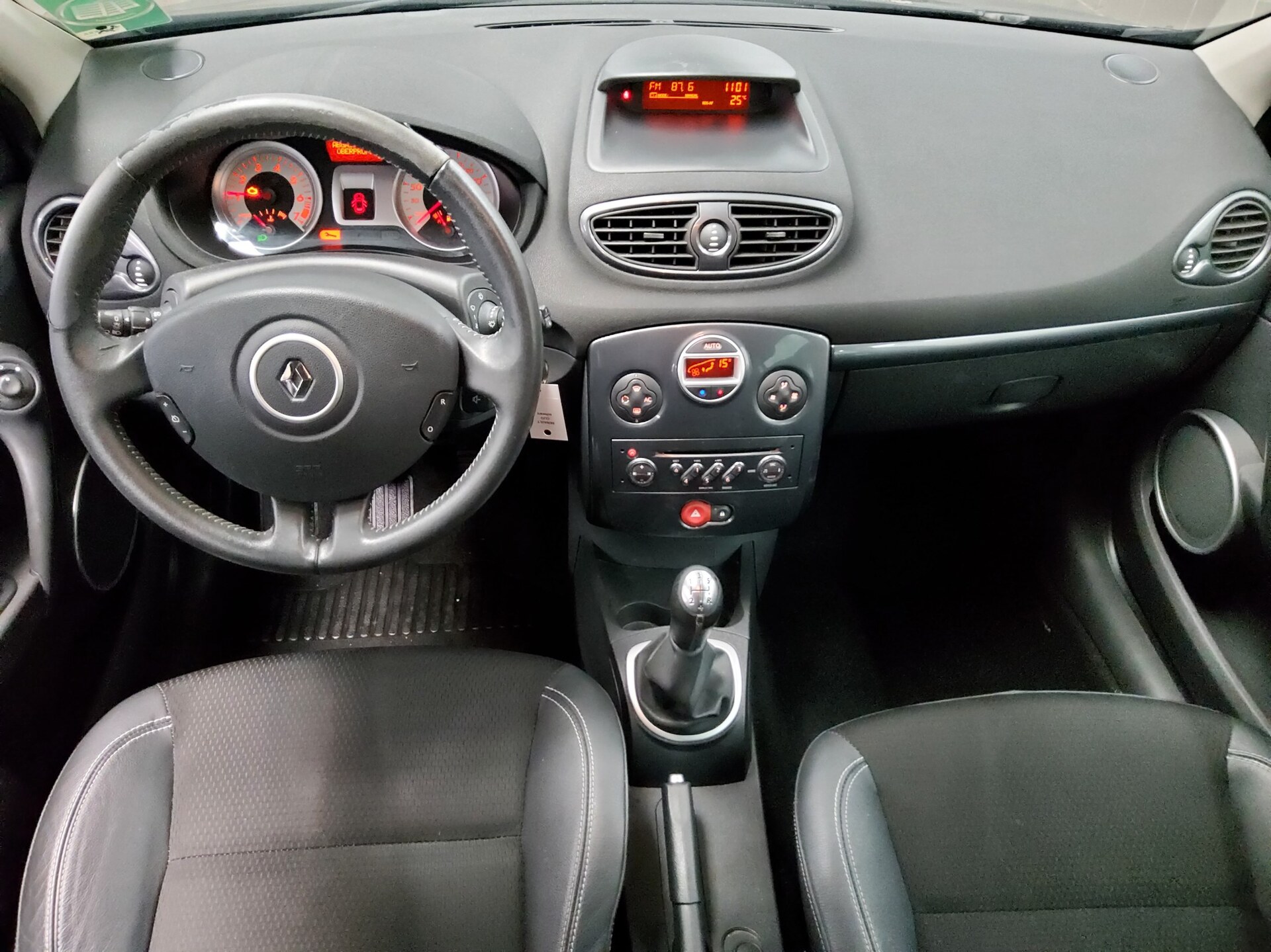 Renault Clio 1.2 16V Exception T-Leder PDC CD Klima 5