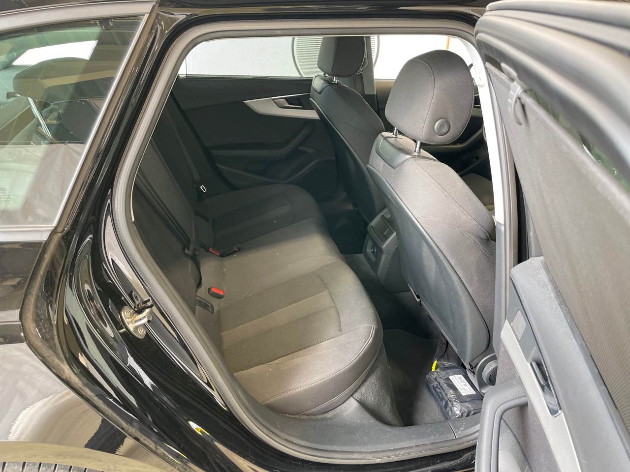 Audi A4 Avant 35 TDI NAVI KLIMAAUT LED SPORTSITZE SHZ 7