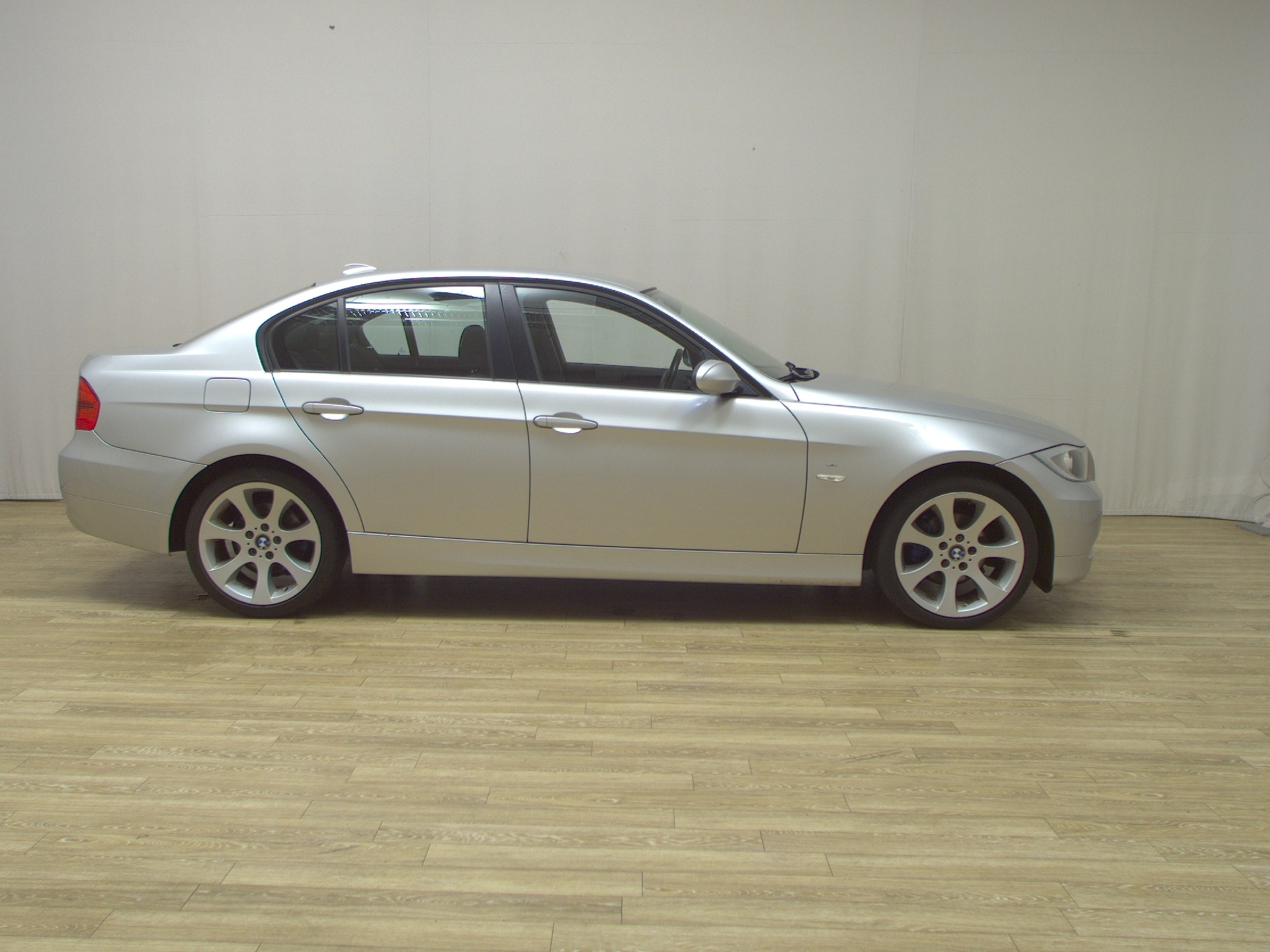 BMW 320i Klima ABS Radio HU 02/27