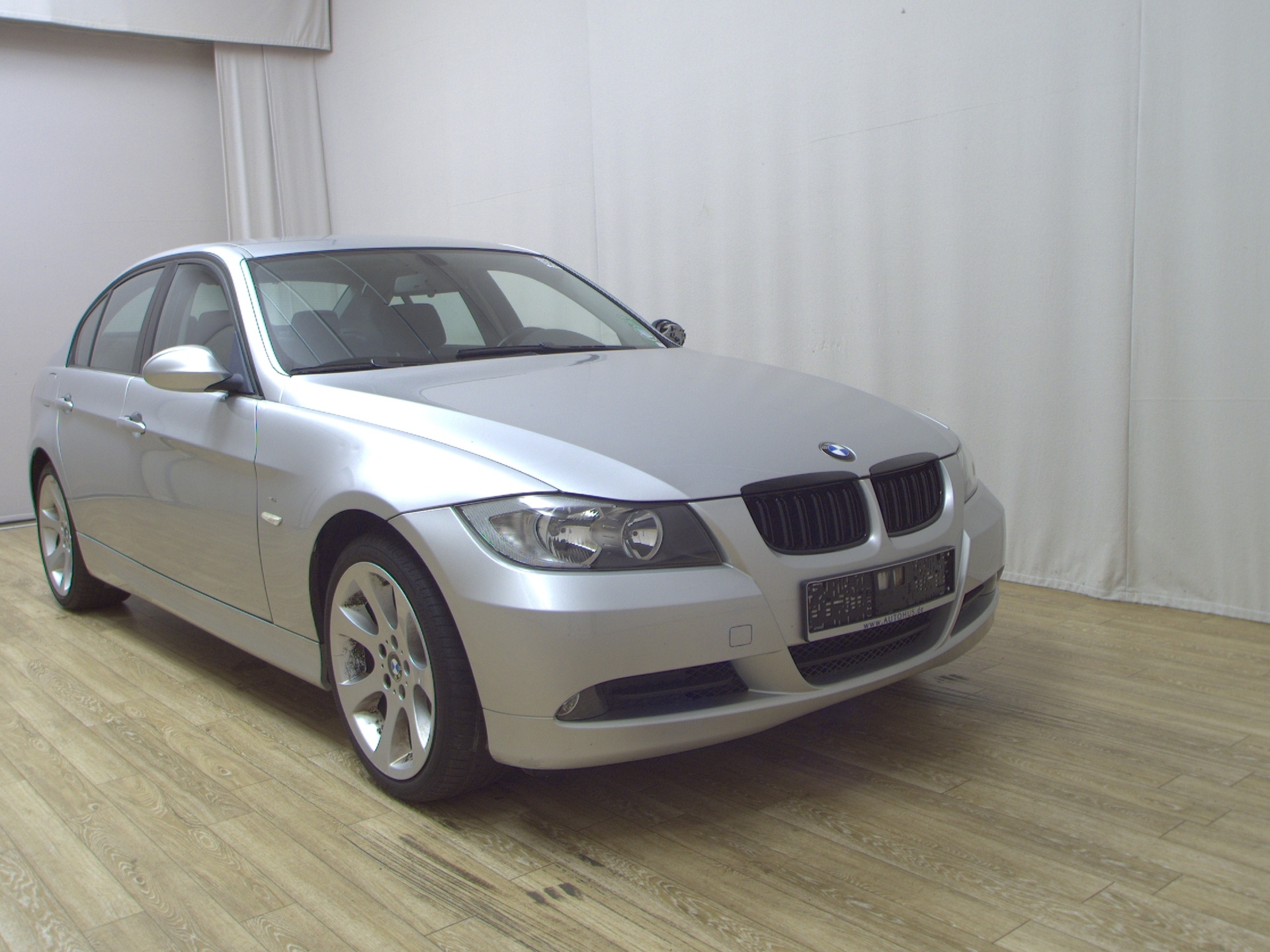 BMW 320i Klima ABS Radio HU 02/27 3