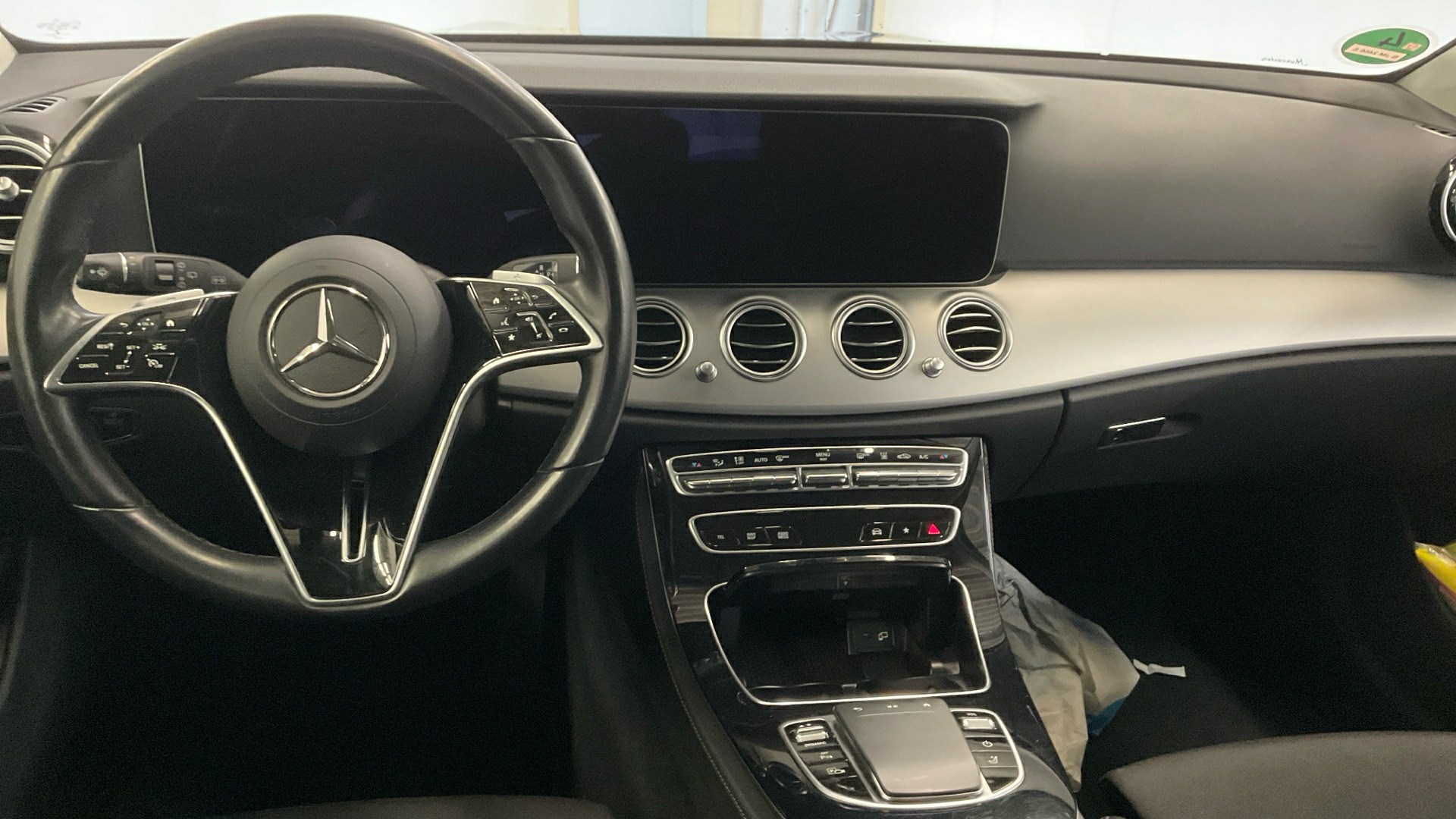 Mercedes-Benz E 300 T de Avantgarde Navi LED MBUX Shz 6