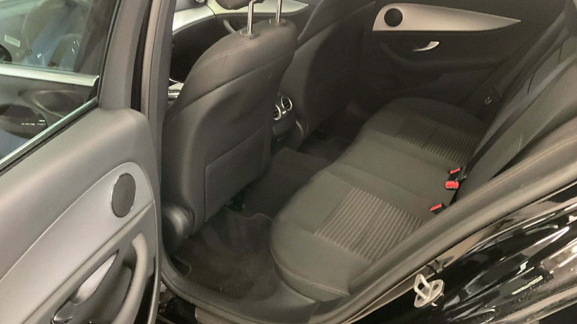 Mercedes-Benz E 300 T de Avantgarde Navi LED MBUX Shz 11