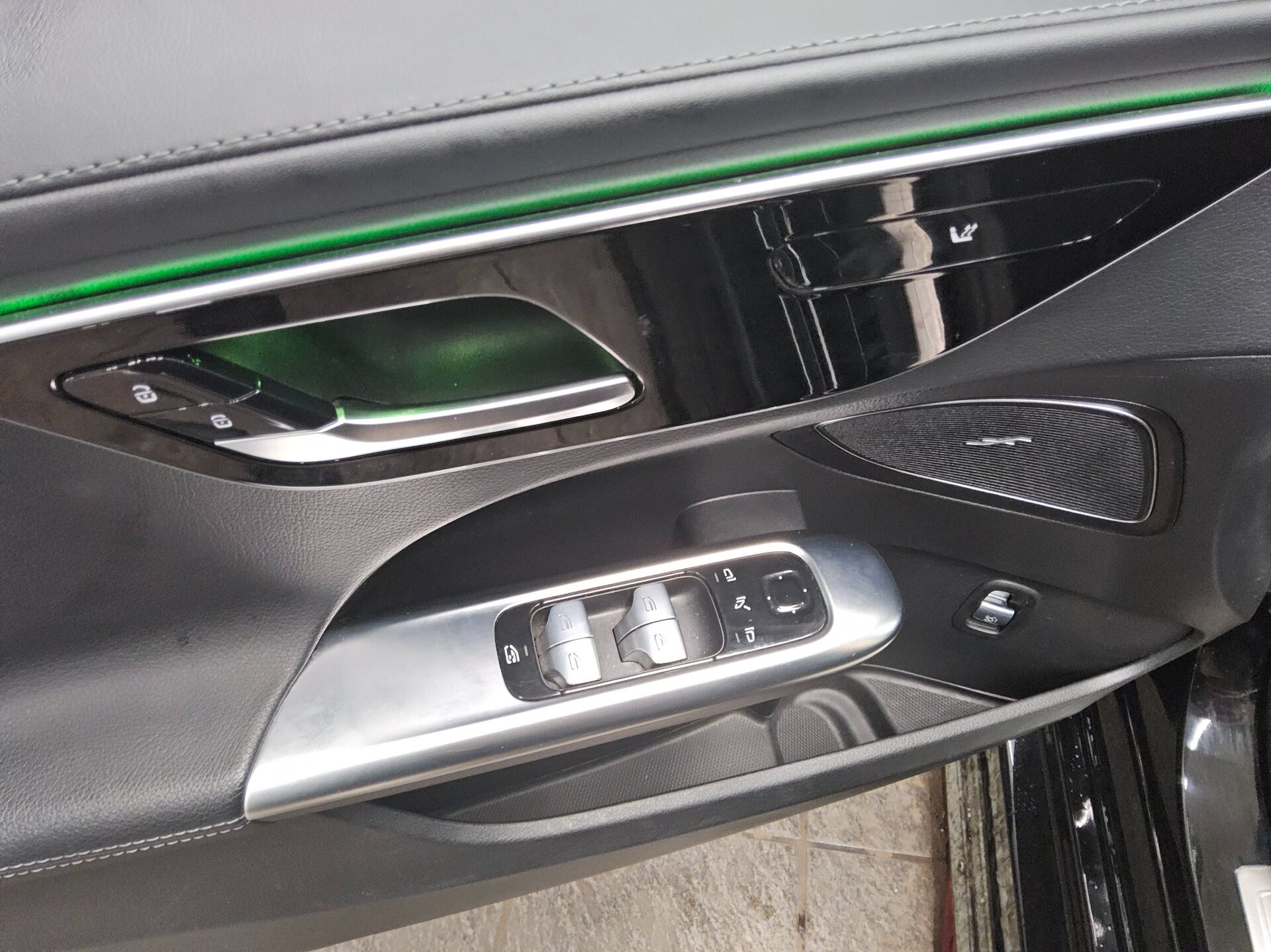 Mercedes-Benz C 220 T d AMG-Line T-Leder Navi LED Sound Night 9