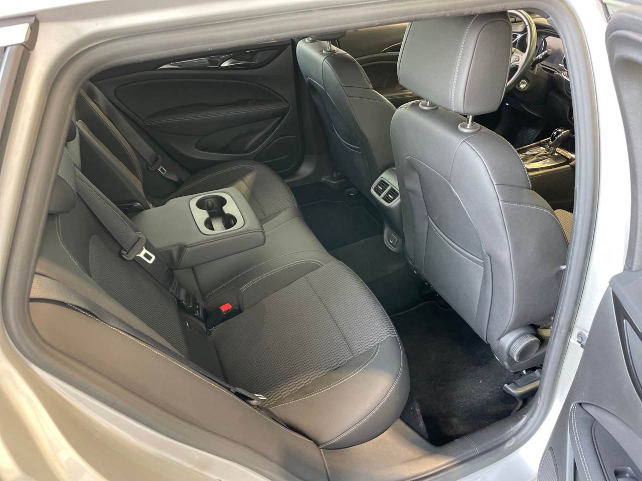 Opel Insignia ST 2.0 D NAVI KLIMAAUT LED SHZ PDC 7