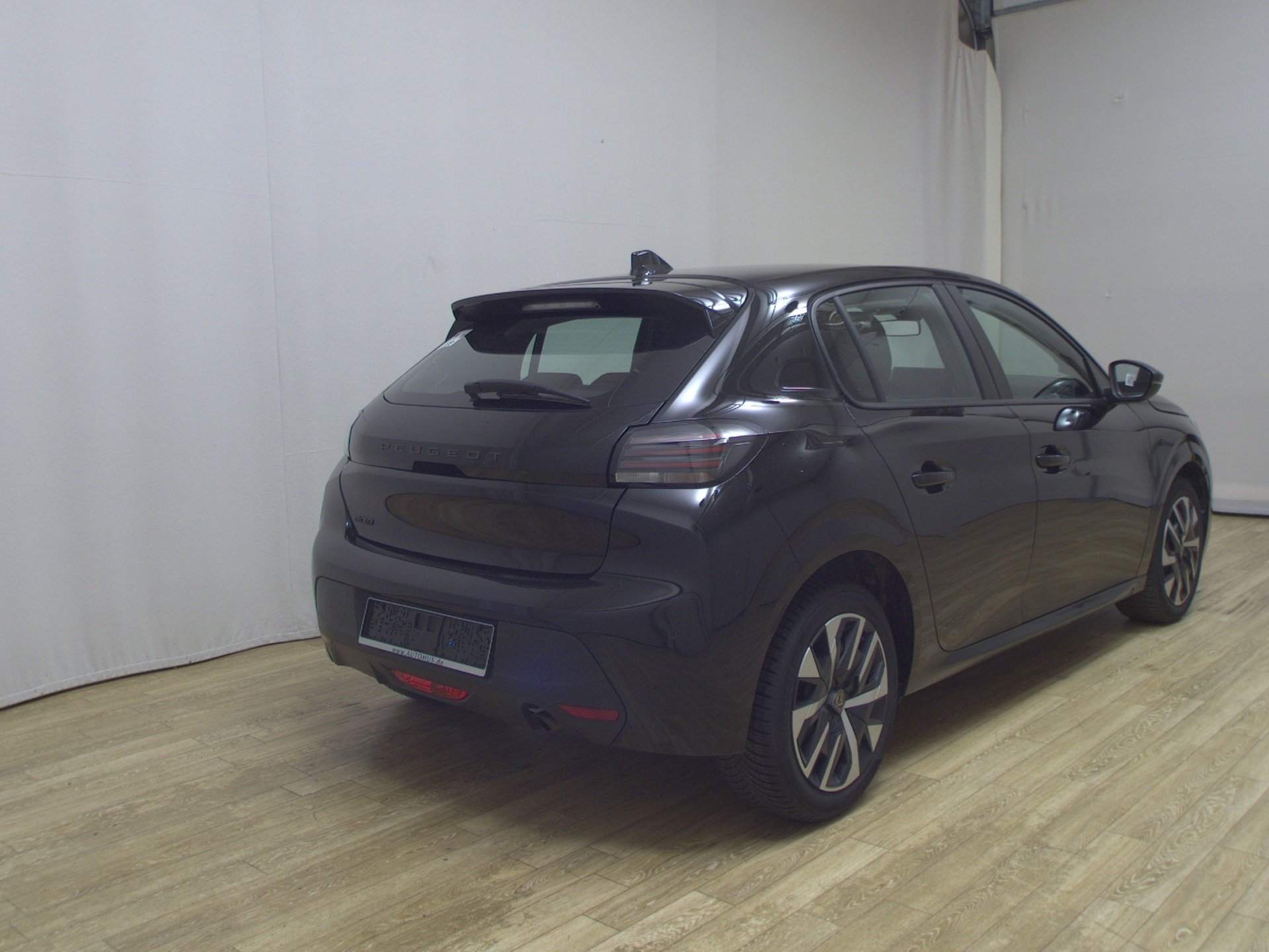 Peugeot 208 1.2 PureTech Active Navi LED Shz PDC 4