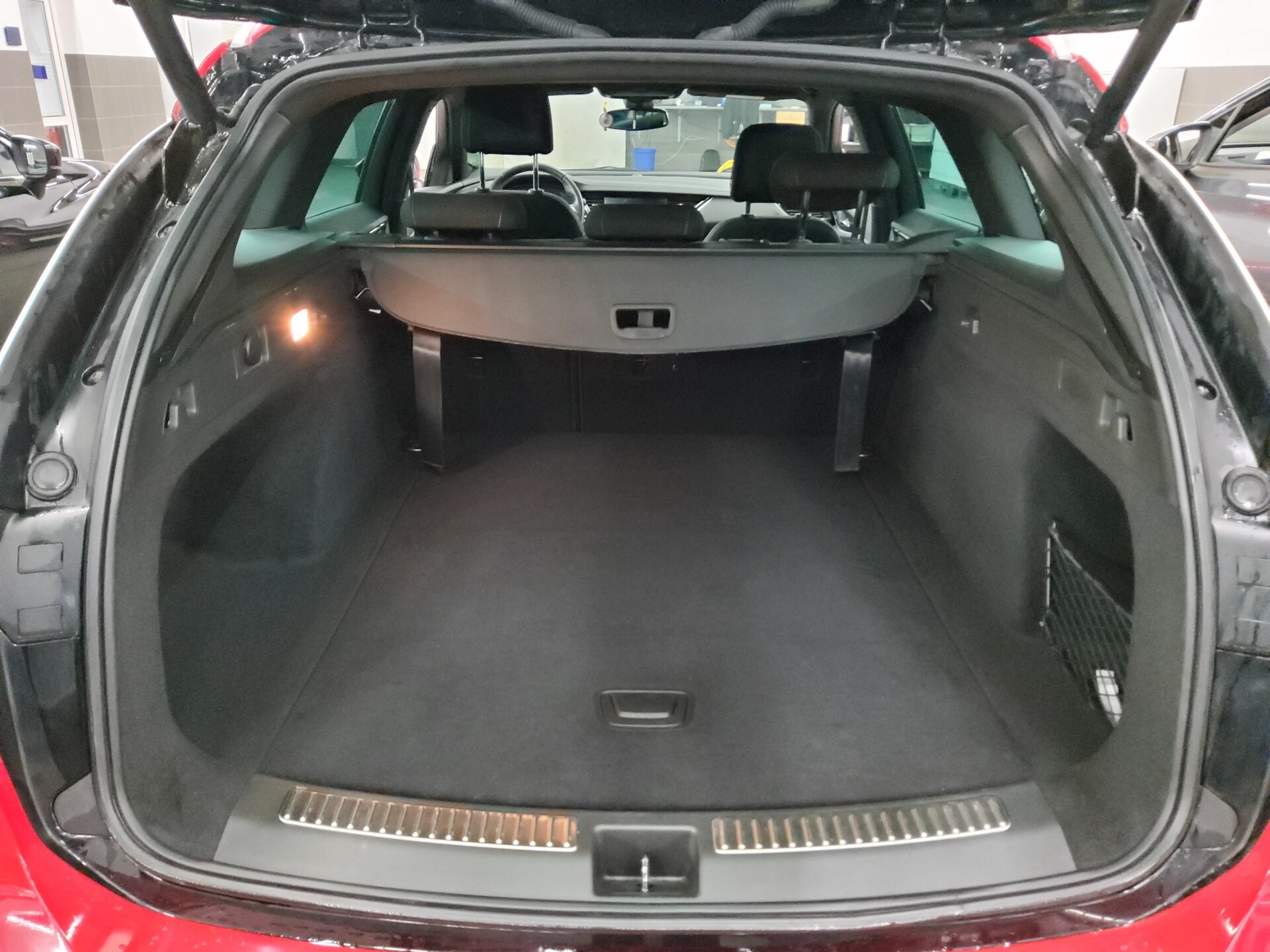 Opel Insignia ST 2.0 D Business Ed. Navi LED Keyless 11