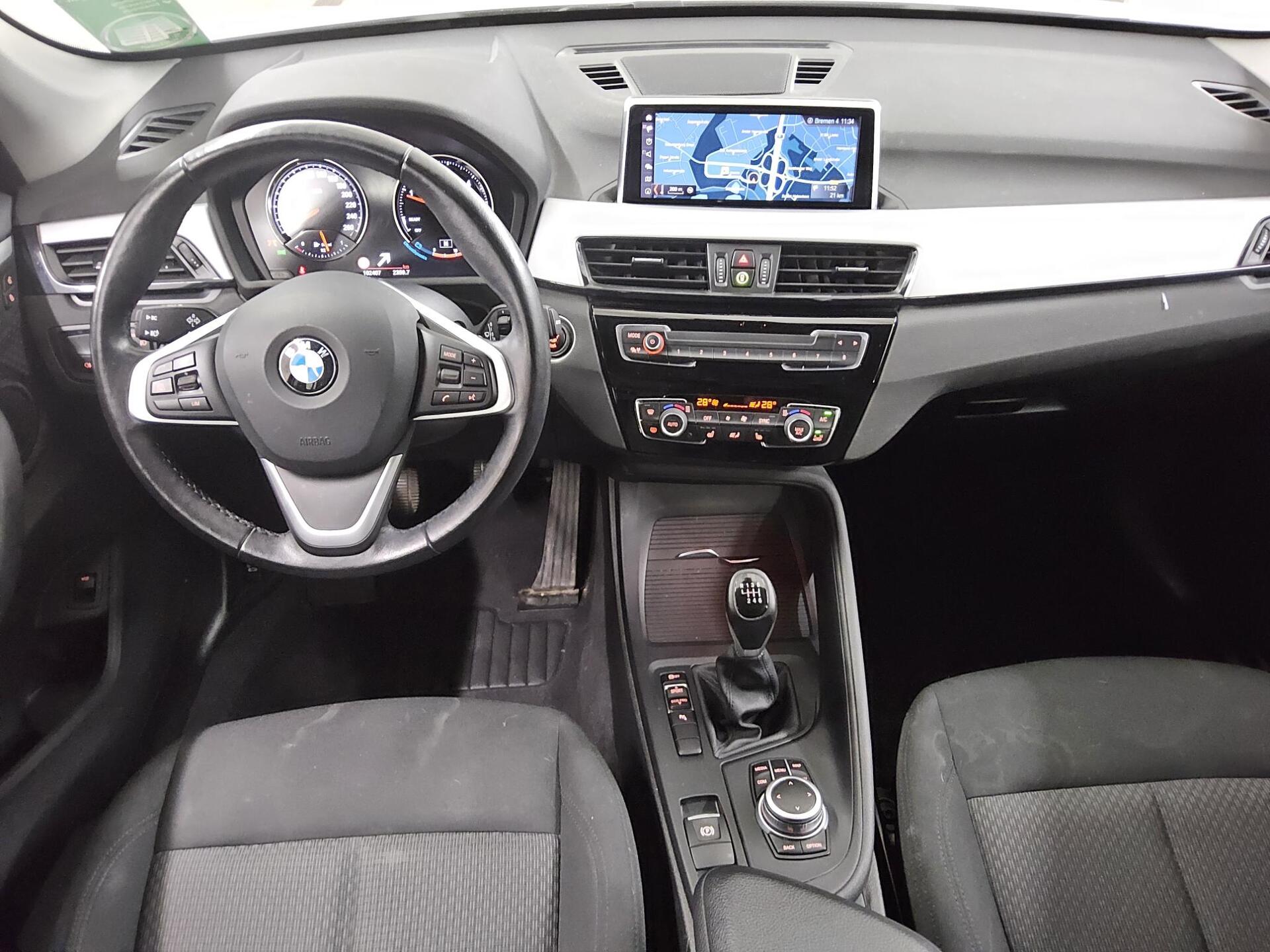 BMW X1 sDrive18d Advantage Navi HiFi ACC PDC Shz 5