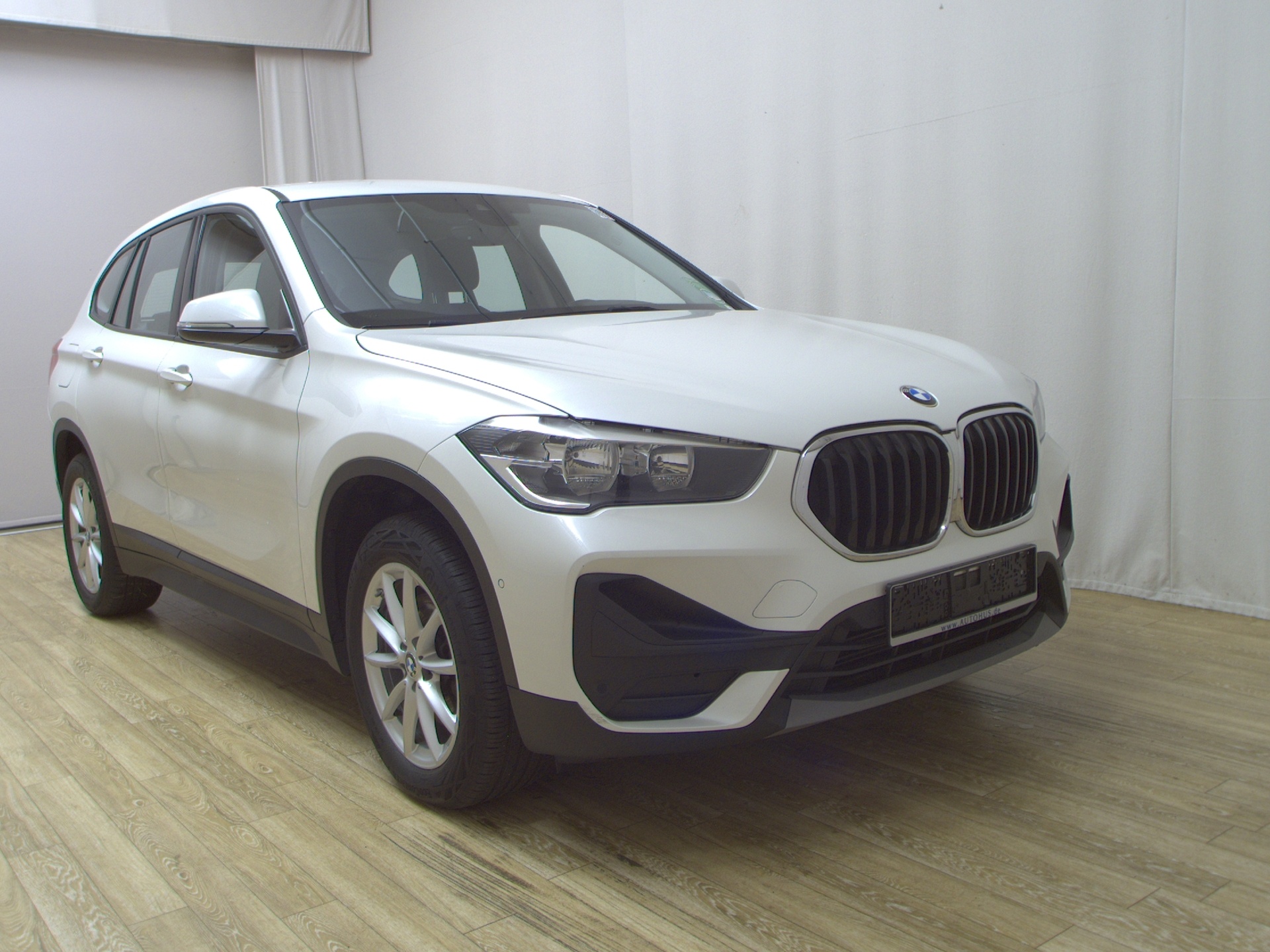 BMW X1 sDrive18d Advantage Navi HiFi ACC PDC Shz 3