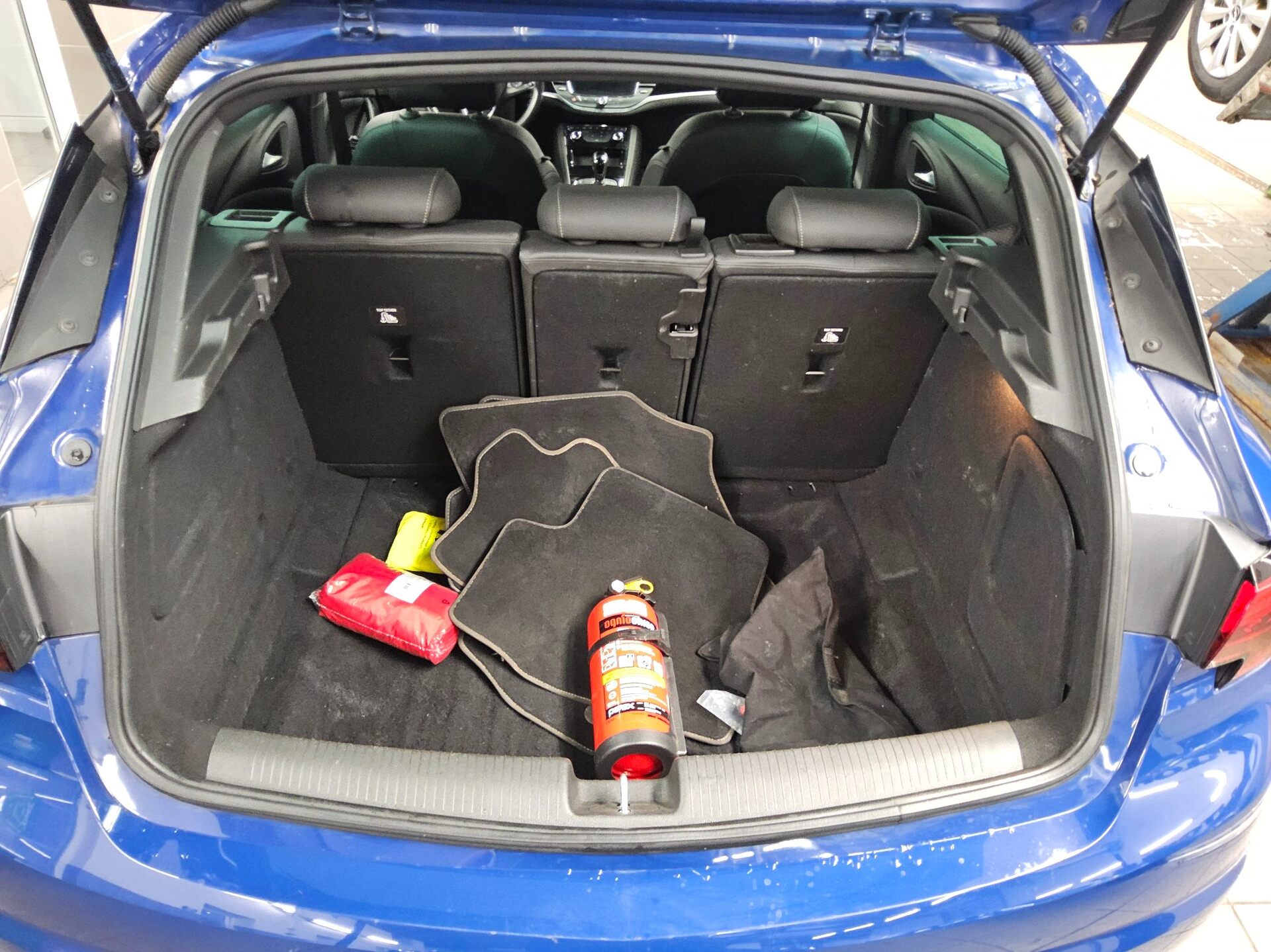 Opel Astra 1.5 D Elegance T-Leder Navi AHK DAB 11