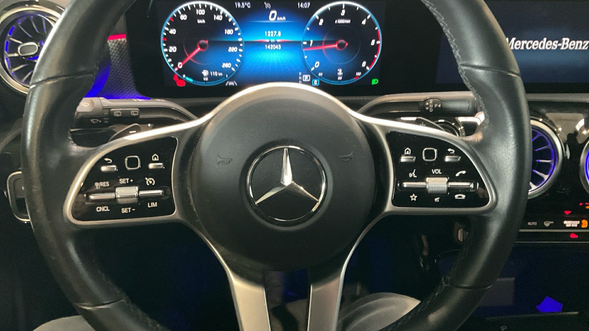Mercedes-Benz CLA 200 SB d Progressive T-Leder Navi LED Shz 10