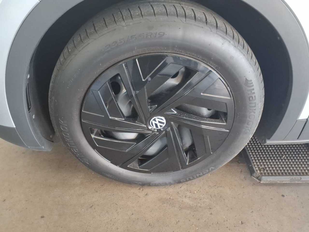 Volkswagen ID.4 Pure Performance NAVI SHZ ACC LENKRADHZG 11