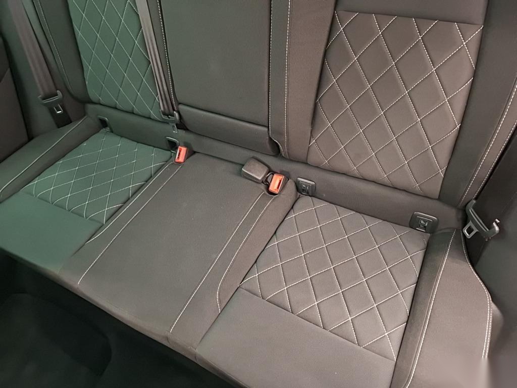 Skoda Karoq 2.0 TDI SportLine Navi LED vc AHK 10