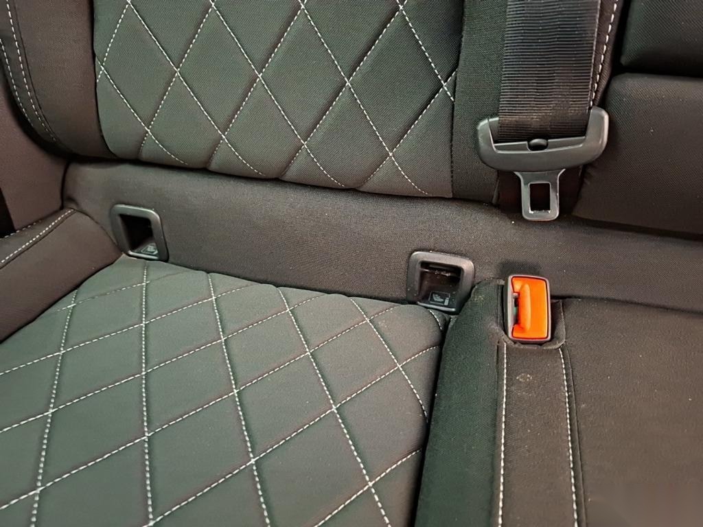 Skoda Karoq 2.0 TDI SportLine Navi LED vc AHK 11