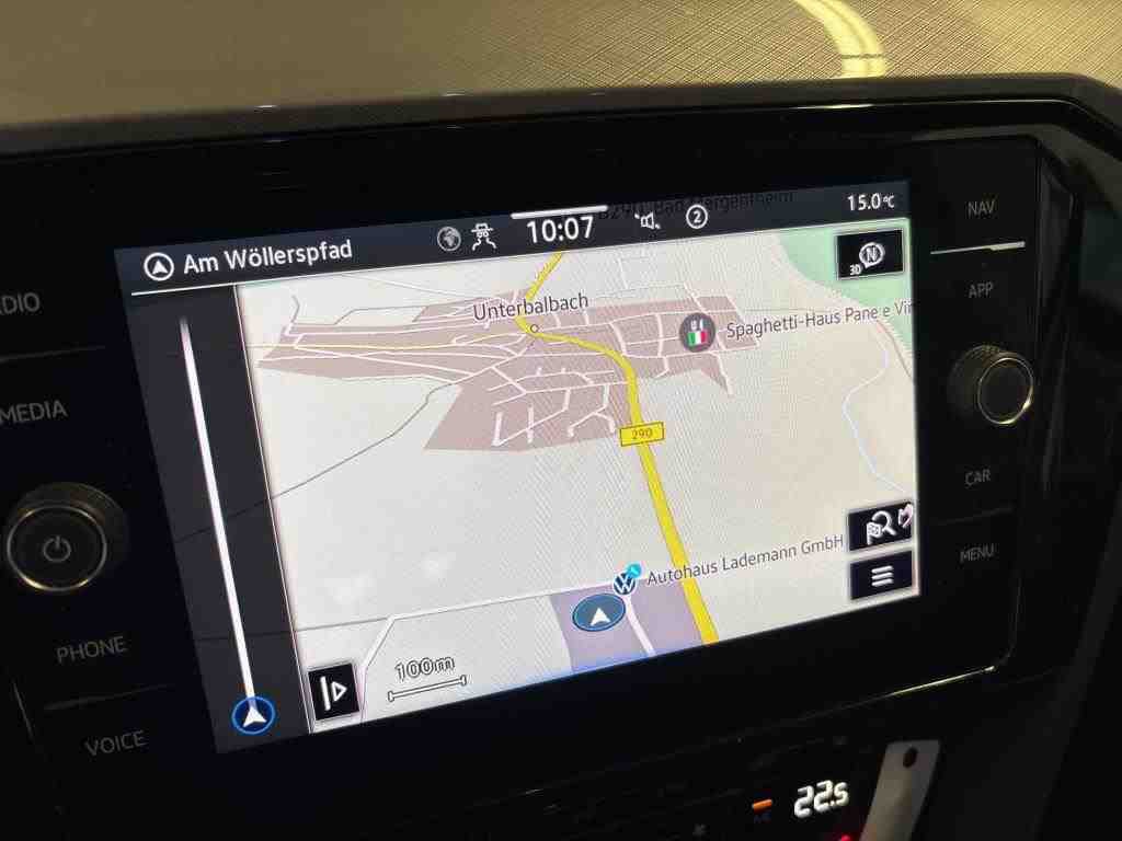 Volkswagen Passat Var. 2.0 TDI Business Navi LED RFK 7