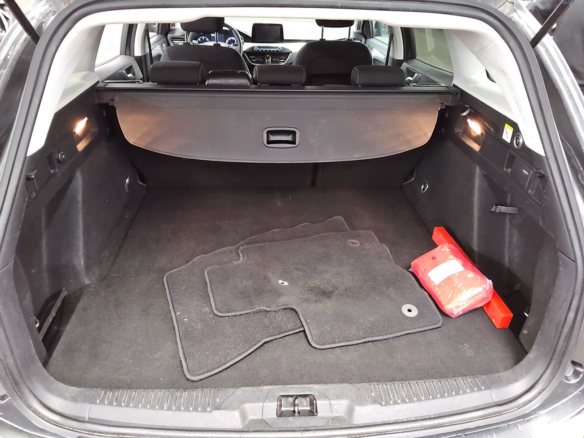 Ford Focus Turnier 2.0 EB Cool&Connect Navi LED RfK 11